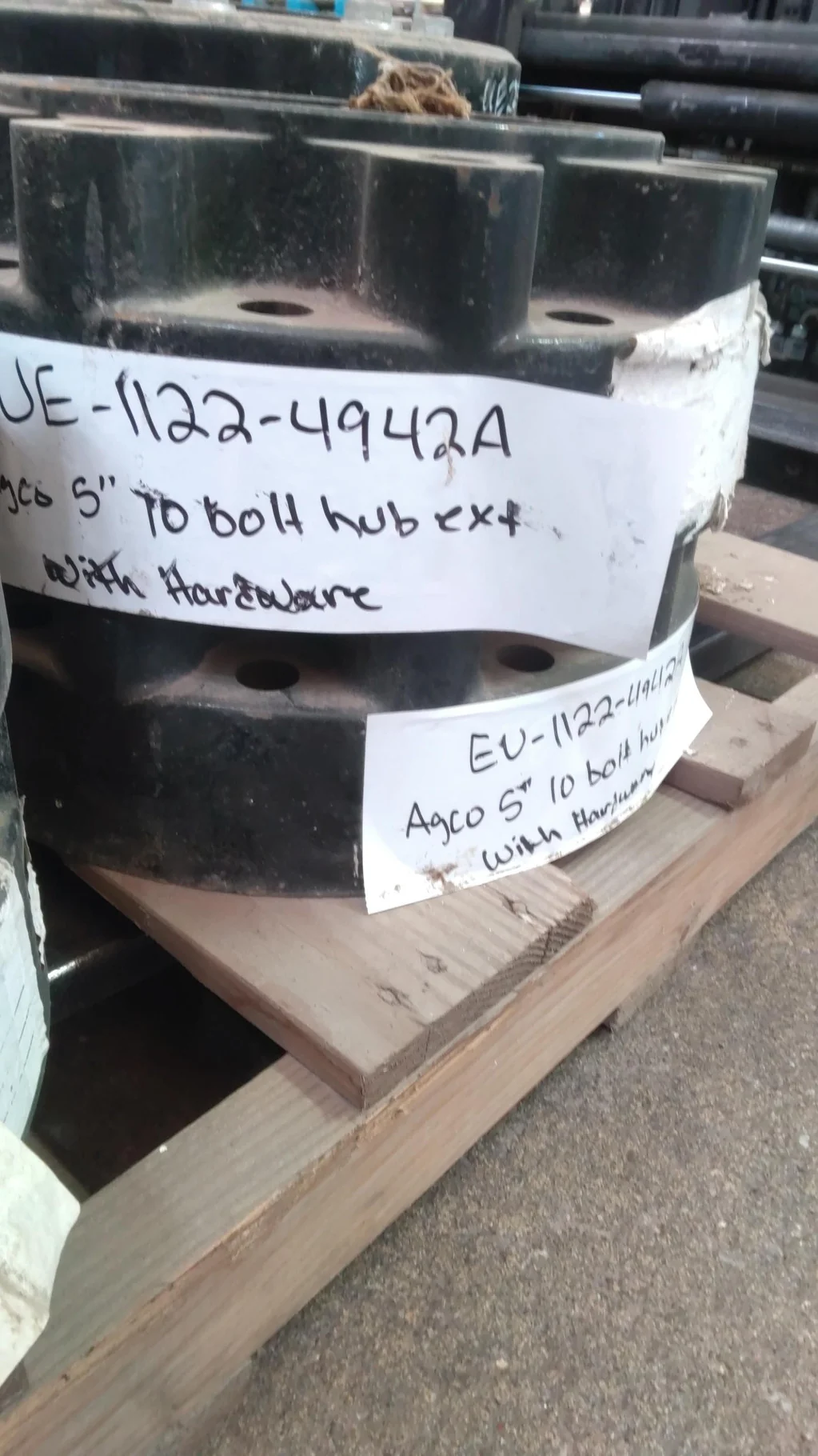Used 5" Extension Hub (10-13.189-11.07) W/Hdw for Agco OE Hub/  _x000D_ image 5