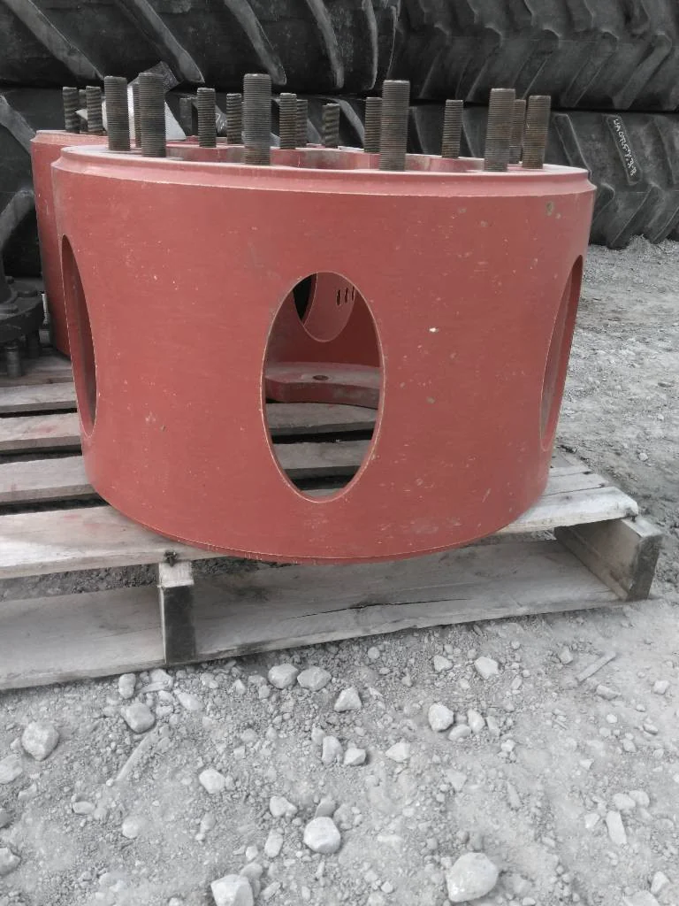 Used 13.50 Fendt Red Extension 12-16.732-14.620 Came Off A Fendt 930 image 2