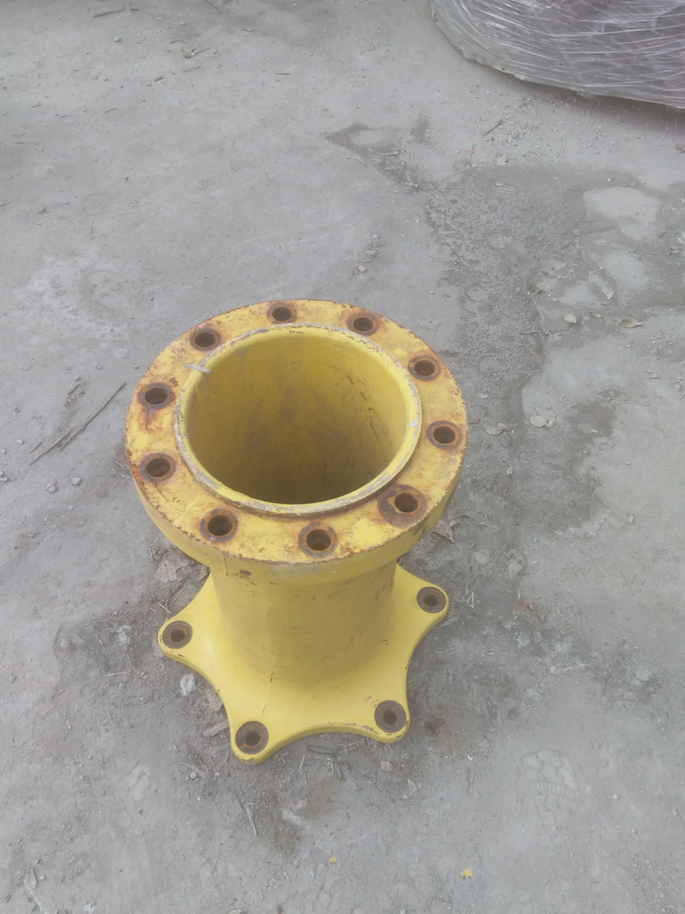 Used 21.5 JD OE Hub Extensions With 6 Inch Spacer (12-16.732-14.620) (10-13.19-11.07) With Hardware