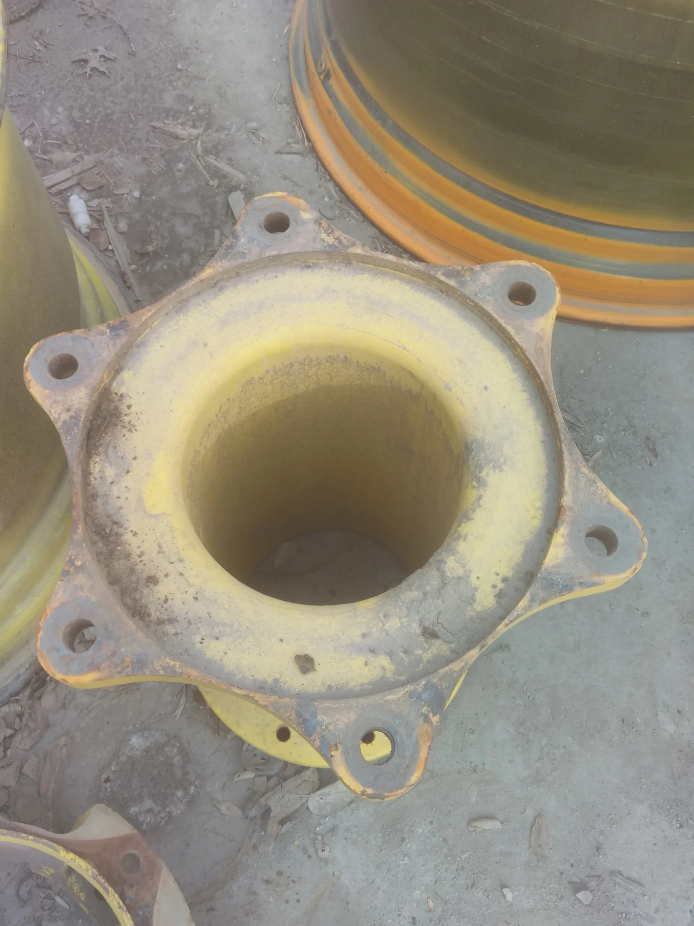 Used 21.5 JD OE Hub Extensions With 6 Inch Spacer (12-16.732-14.620) (10-13.19-11.07) With Hardware image 2