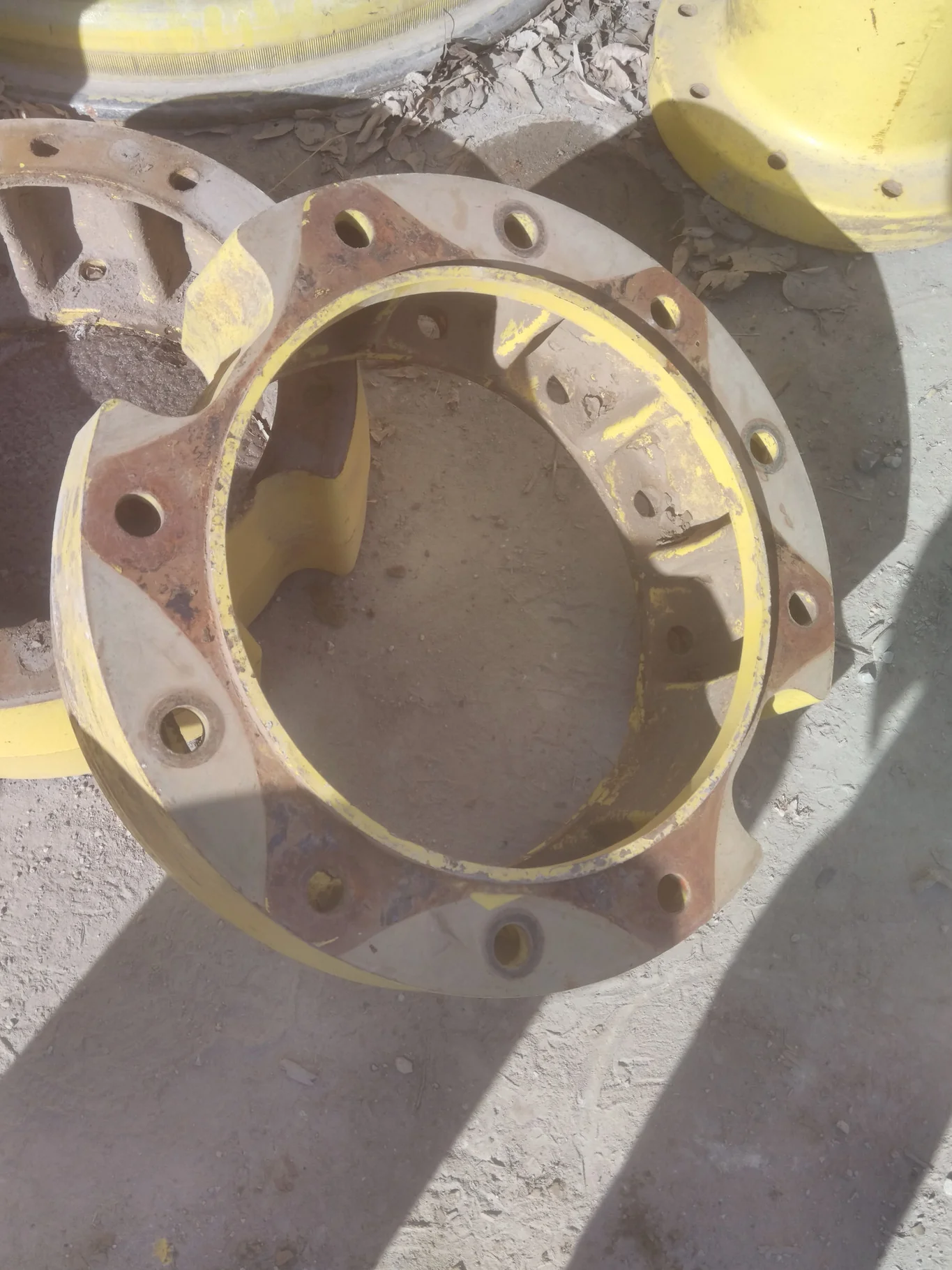 Used 21.5 JD OE Hub Extensions With 6 Inch Spacer (12-16.732-14.620) (10-13.19-11.07) With Hardware image 5