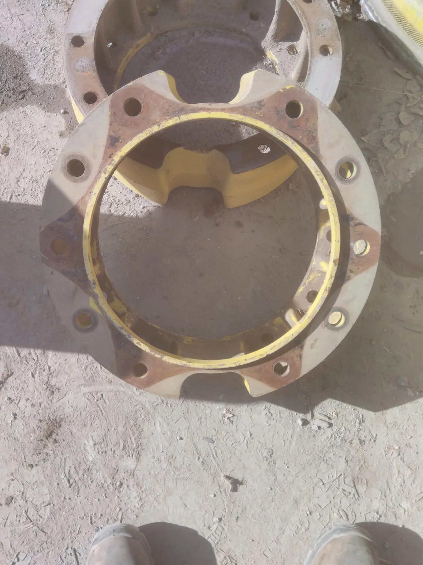 Used 21.5 JD OE Hub Extensions With 6 Inch Spacer (12-16.732-14.620) (10-13.19-11.07) With Hardware image 8