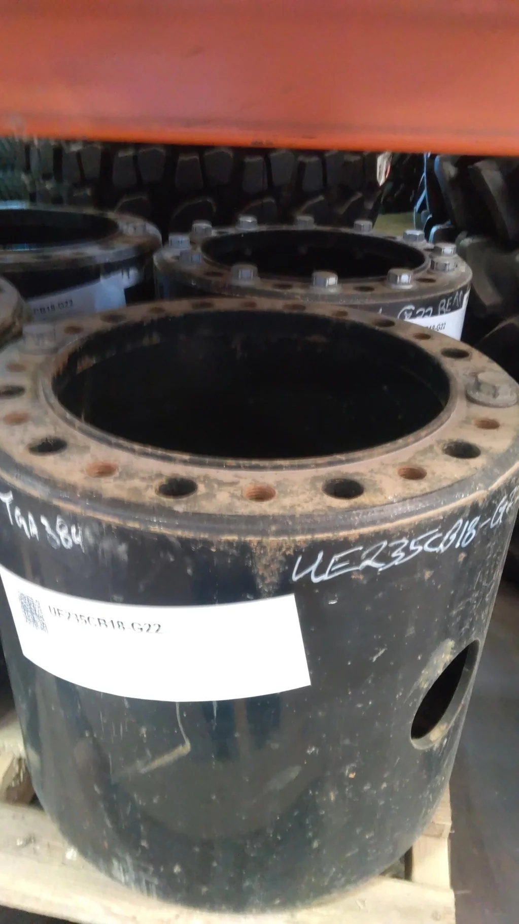 USED 17.75" EXTENSION 12-BOLT HUB FENDT / CHALLENGER 1000 SERIES FRONT AND REAR (BLACK) image 2