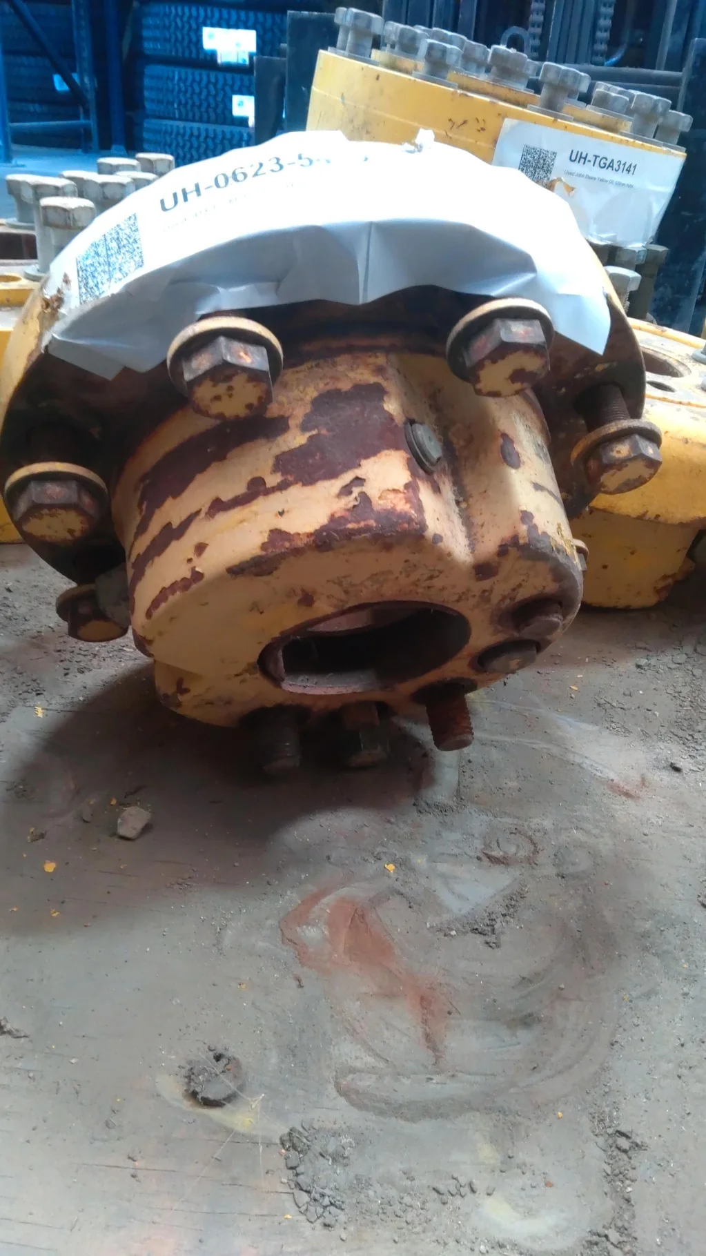 Used Hub JD 6155M 3-5/8 W/ Hardware ( 8 bolt )