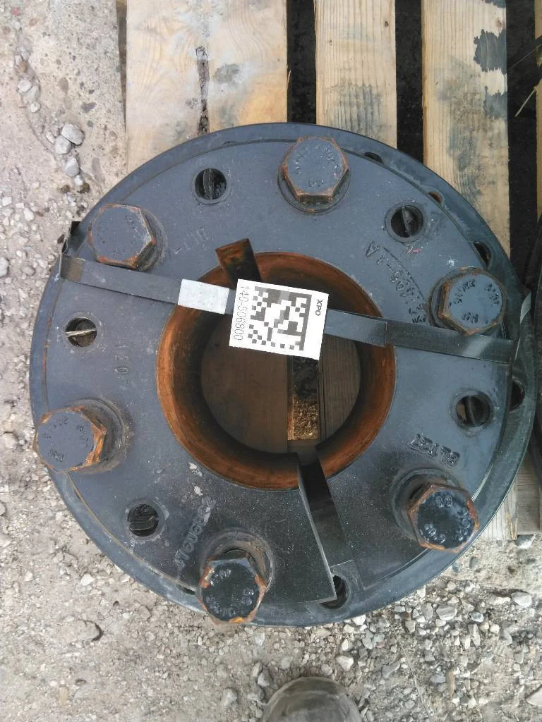 OE Case 5" Axle Hub Includes All Hardware image 2
