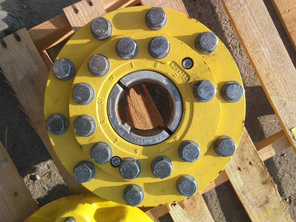 Used 1000E110MY JD OE Hub Includes All Hardware