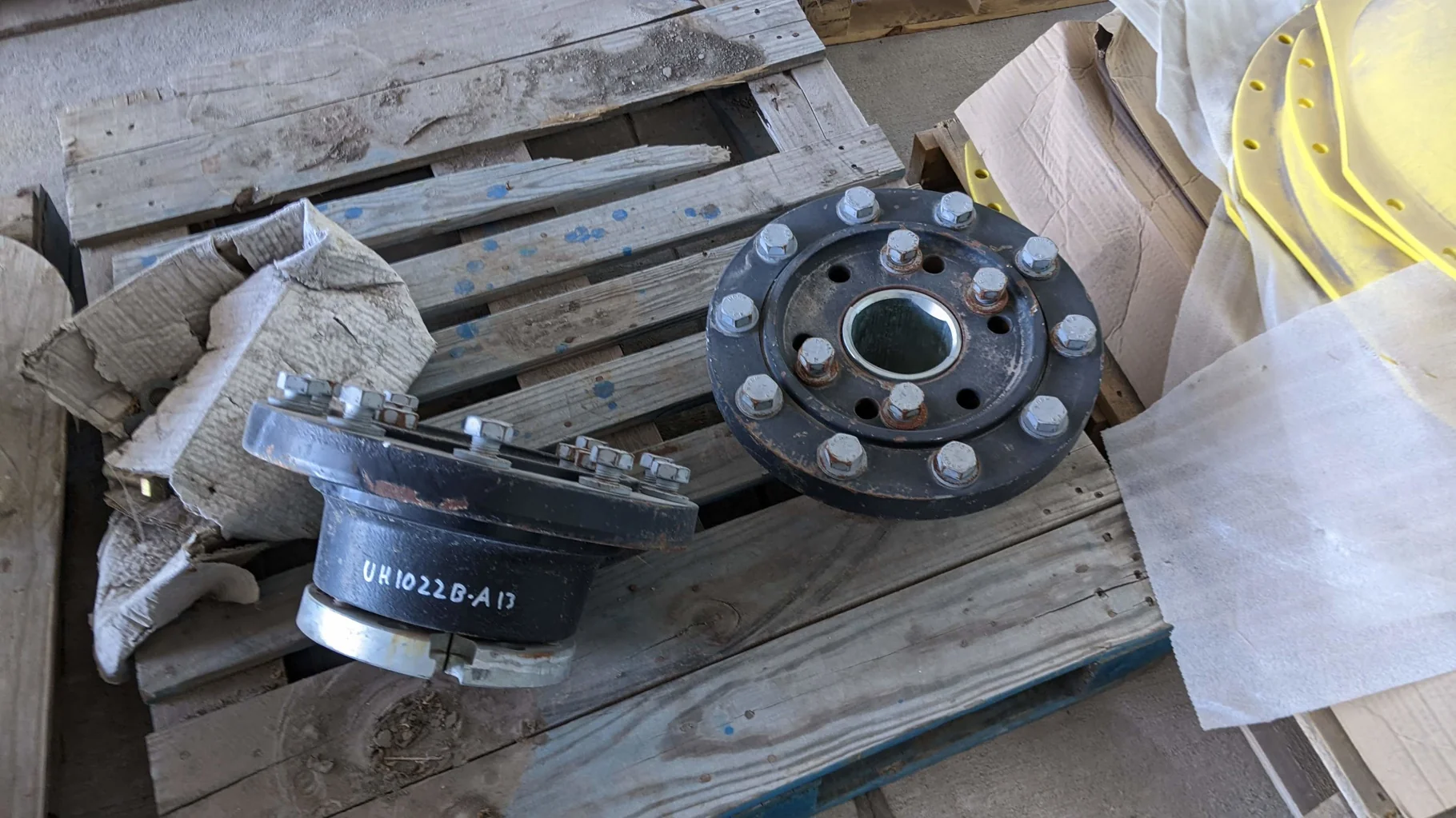 Used 4" Hub 10 Bolt Black w/o Bolts  _x000D_  100mm