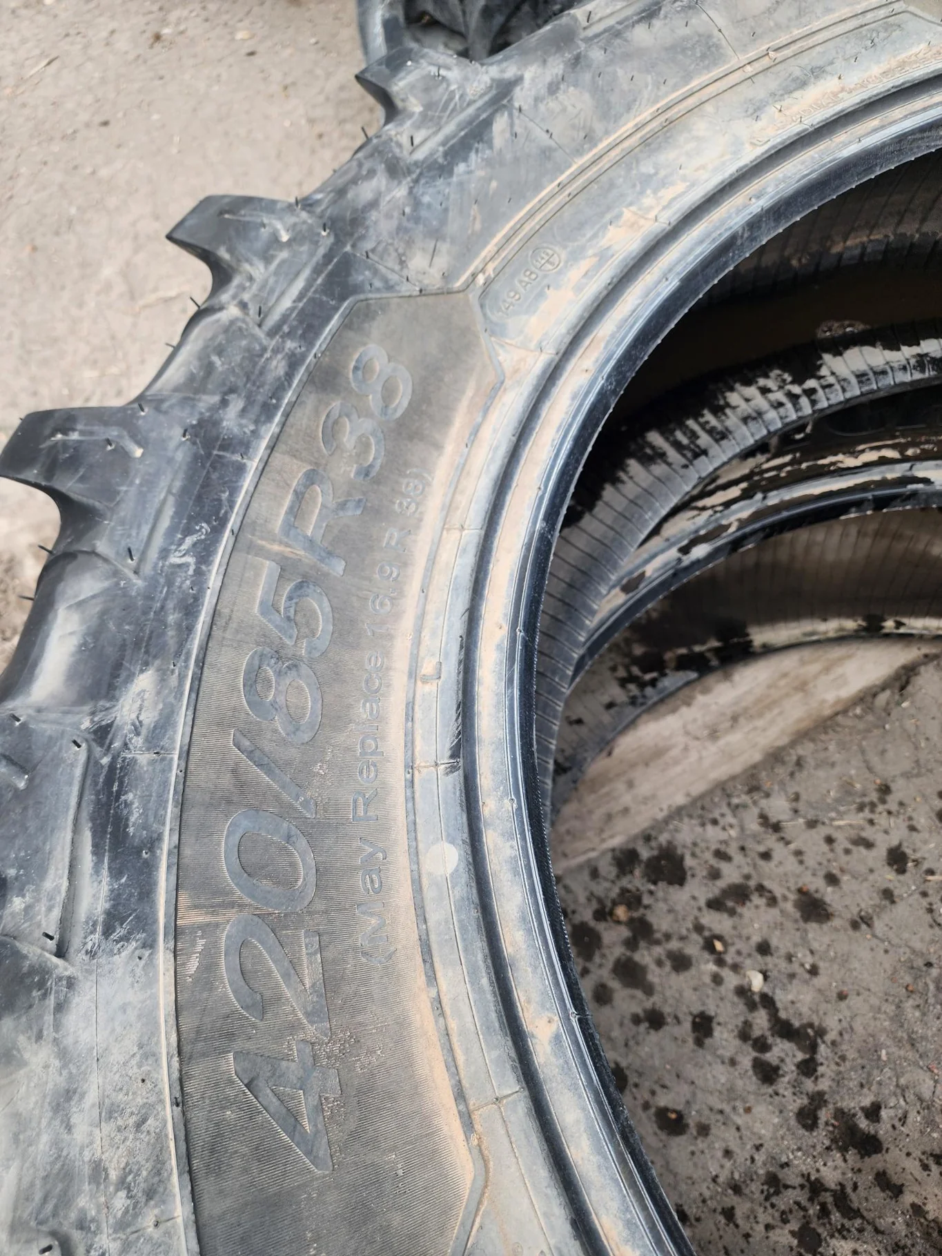 Used 420/85R38 Michelin AgriBib ll  R-1W (147A8/147B) TL  85% (Lug Stubble) image 3