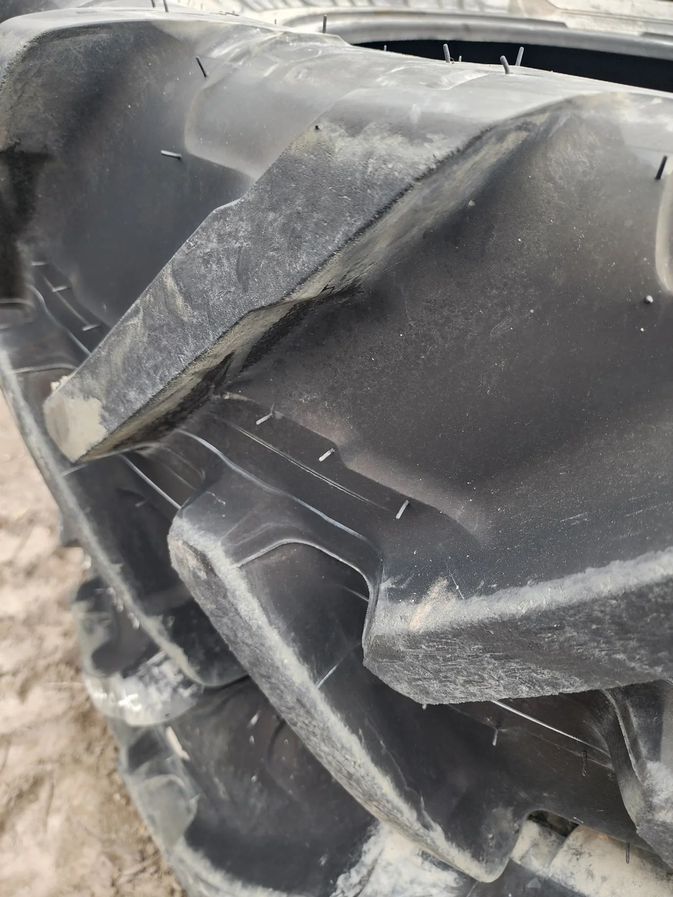 Used 420/85R38 Michelin AgriBib ll  R-1W (147A8/147B) TL  85% (Lug Stubble) image 6