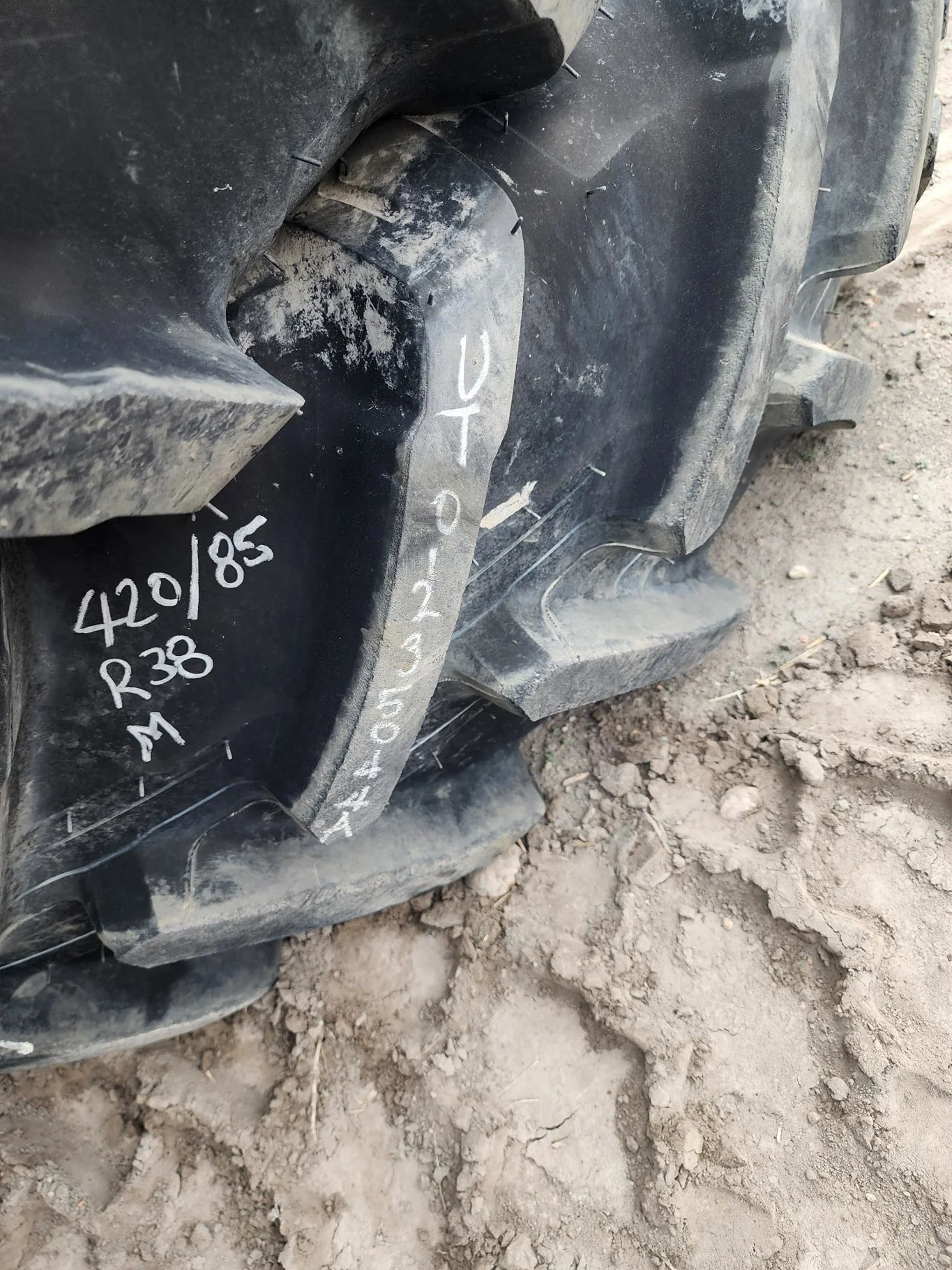 Used 420/85R38 Michelin AgriBib ll  R-1W (147A8/147B) TL  85% (Lug Stubble) image 9