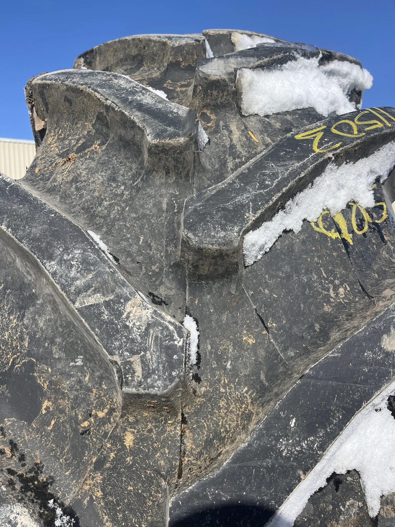Used 650/85R38 170E Trelleborg TM900HP TL R-1W 75-80% image 3