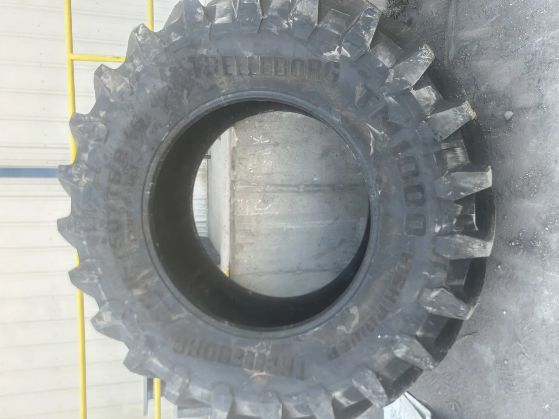 Used IF750/75R46 Trelleborg TM1000 High Power R-1W (186D) TL 90% (Light Stubble, Lug Cuts)