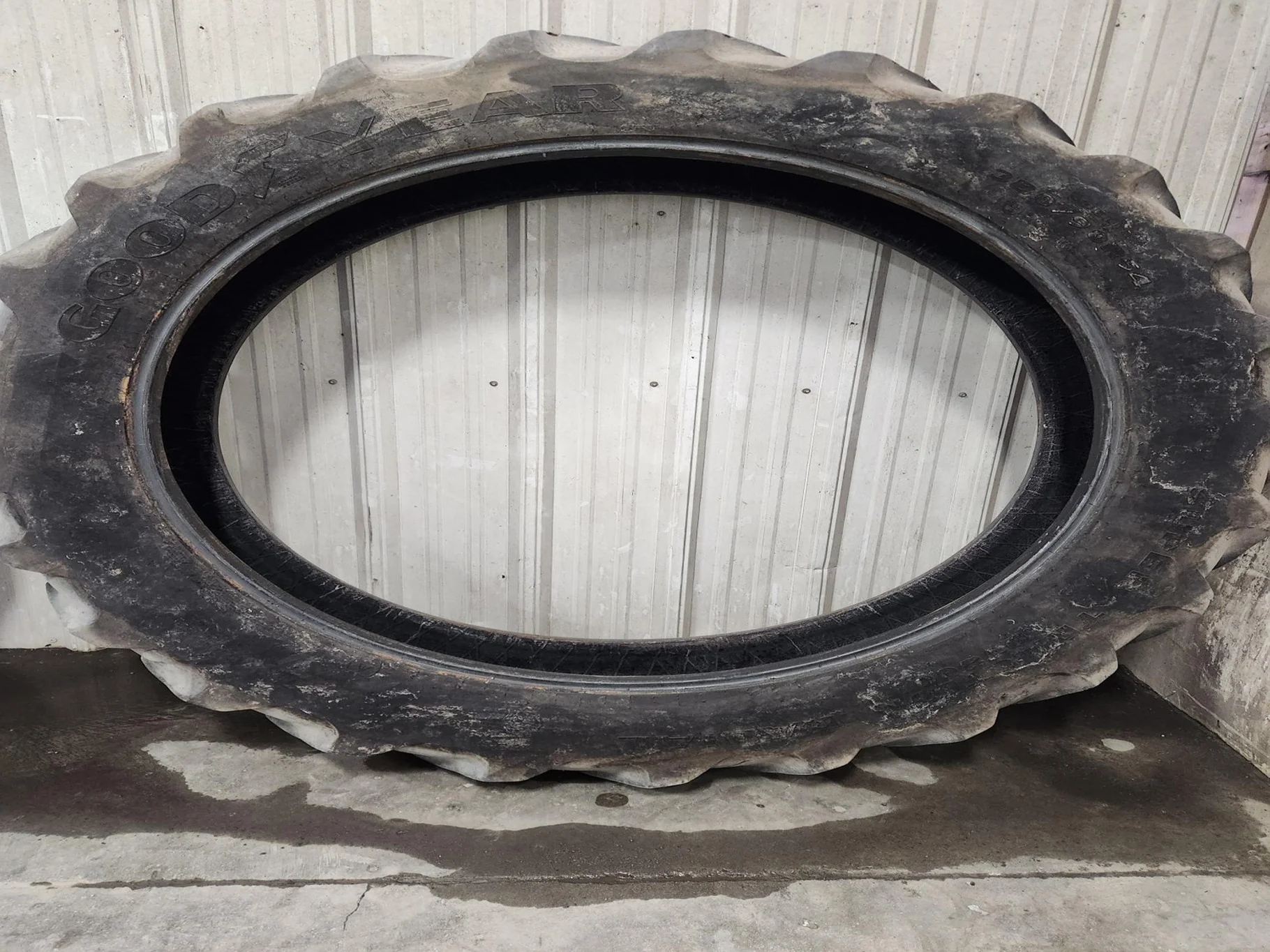 Used 380/90R54 152D Goodyear Super Traction Radial R-1W TL 90-95% image 2