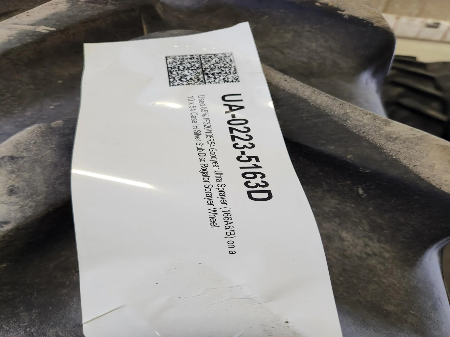 Used IF320/105R54 166A8/B Goodyear Ultra Sprayer TL 85%