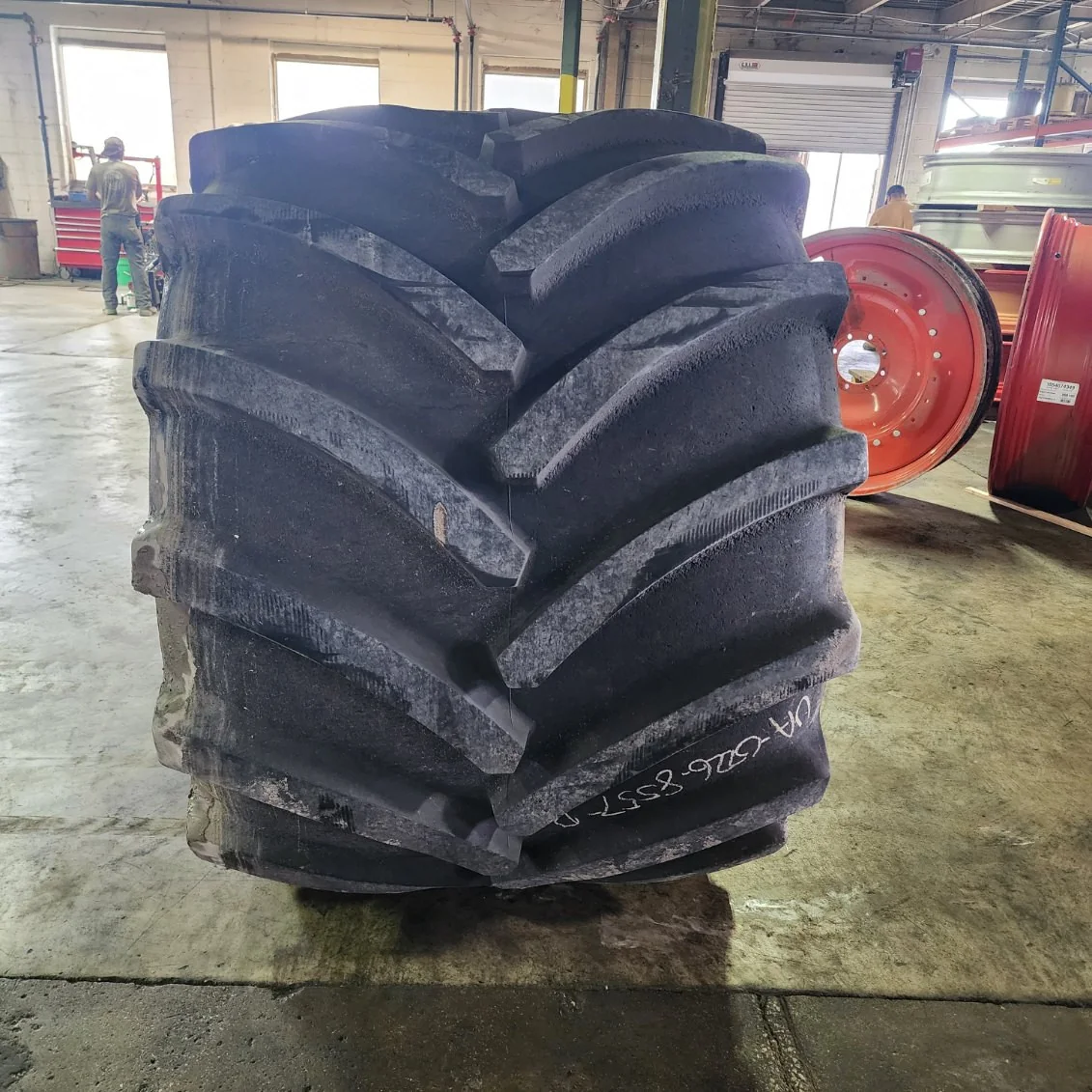 Used LSW1100/35R32 175D Goodyear Optitrac TL R-1W 85-90% image 3