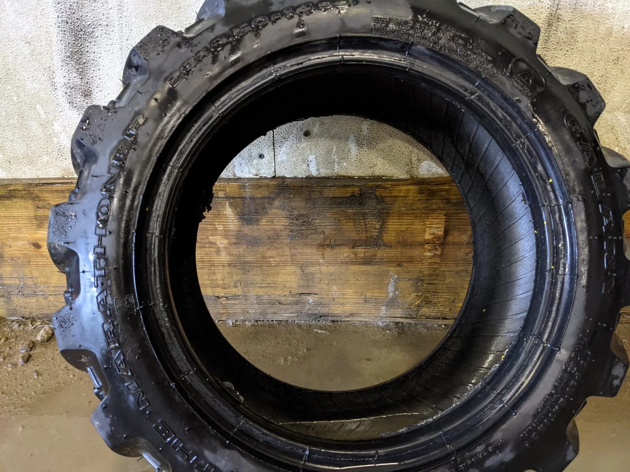 Used 23x8.50-14 Galaxy Marathoner R-4 (6 Ply) TL 95% image 2
