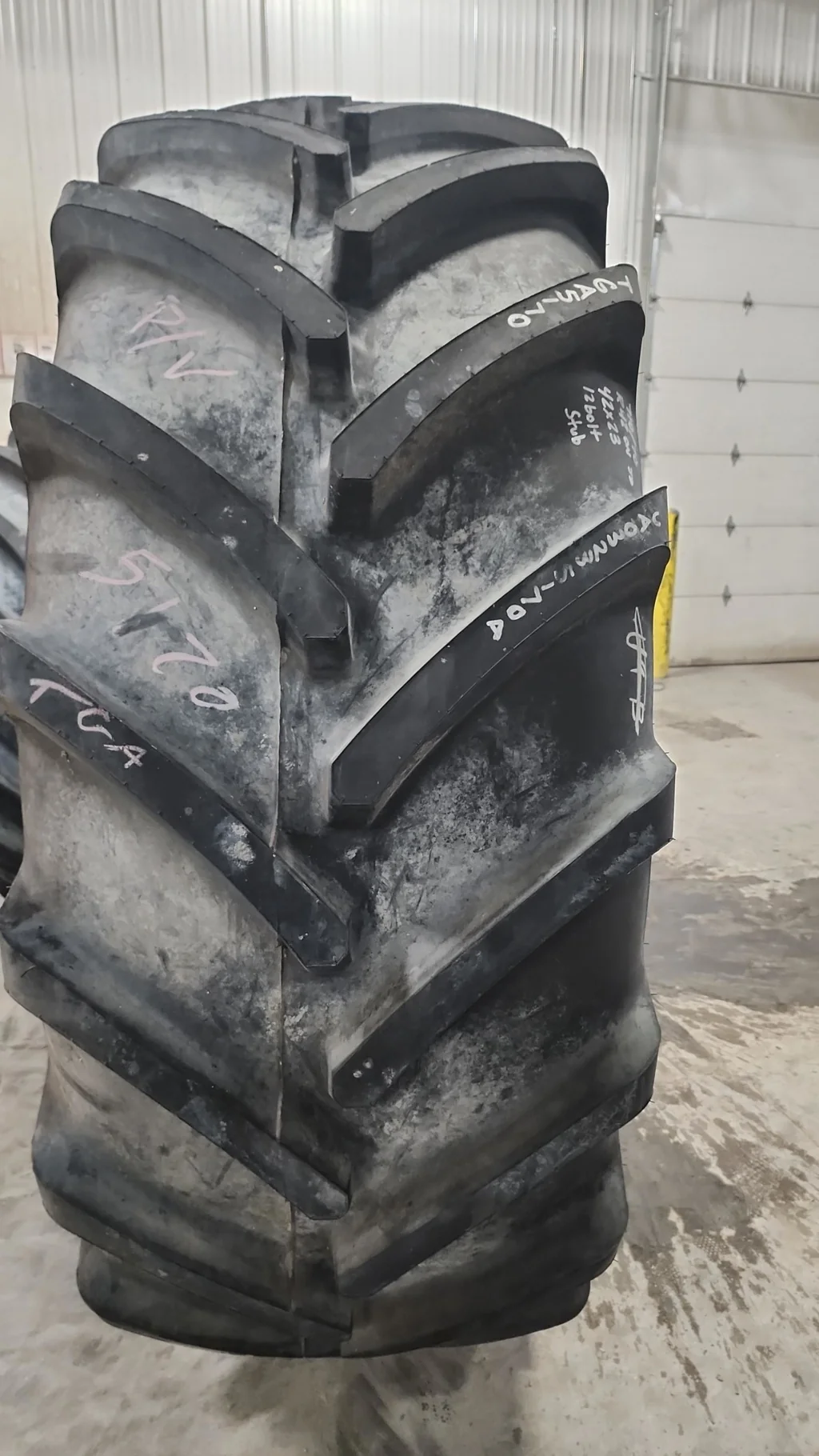 Used 710/70R42 168D Firestone Maxi Traction R-1W TL 90-95%