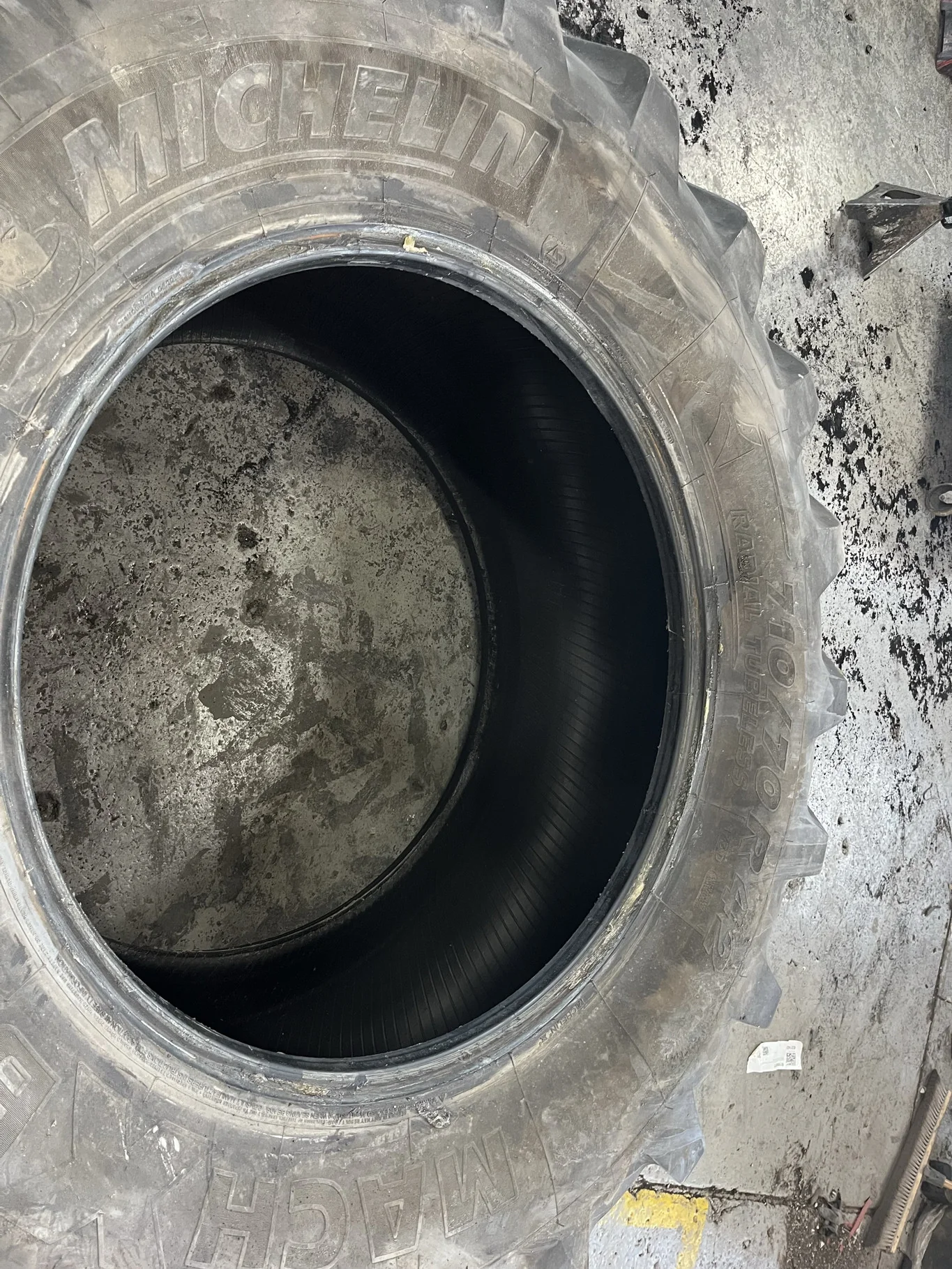 Used 710/70R42 173D Michelin MachXBib R-1W TL 98% image 2