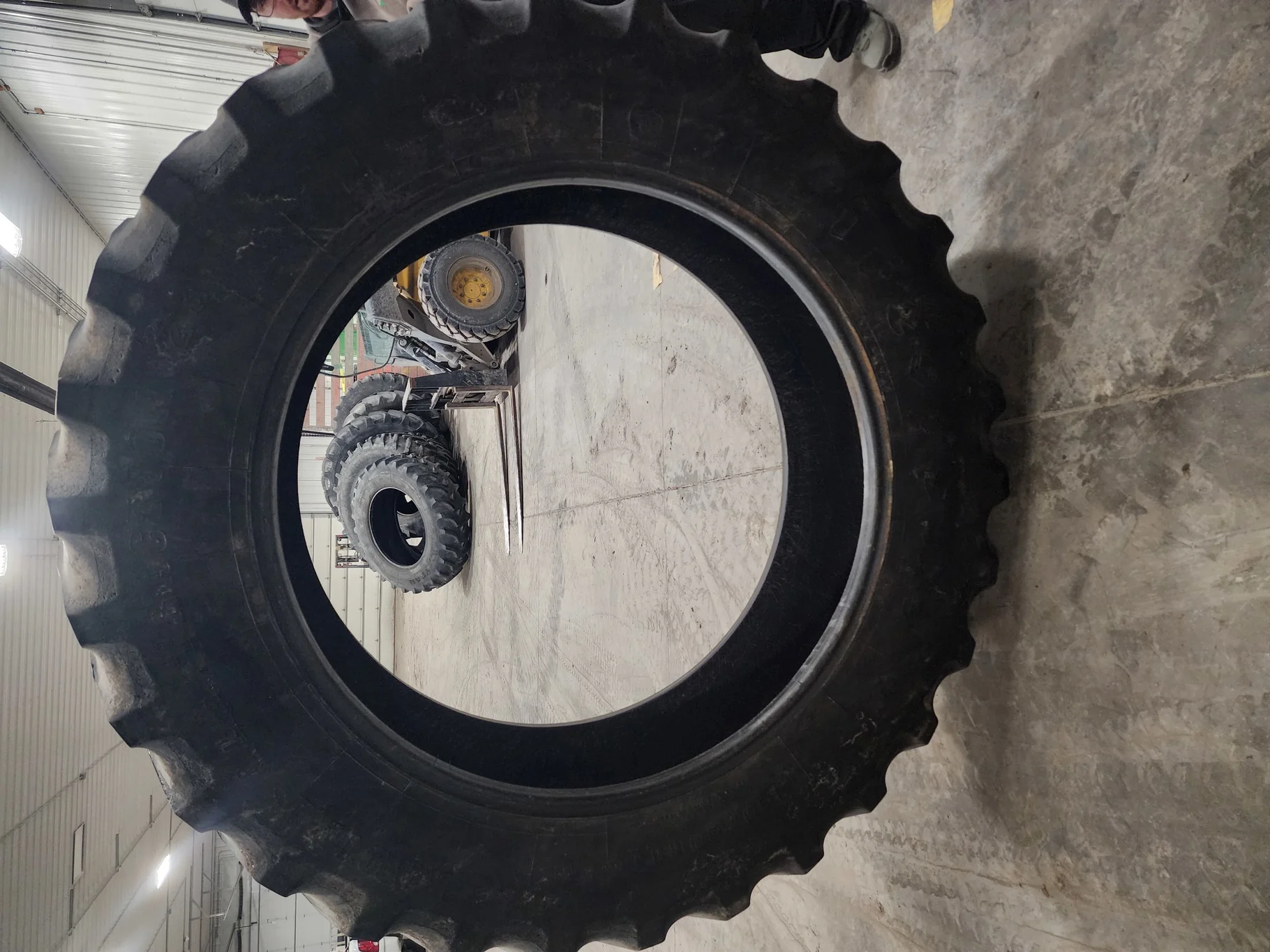 Used 480/80R46 158B Firestone Radial All Traction 23 TL R-1 40% image 3
