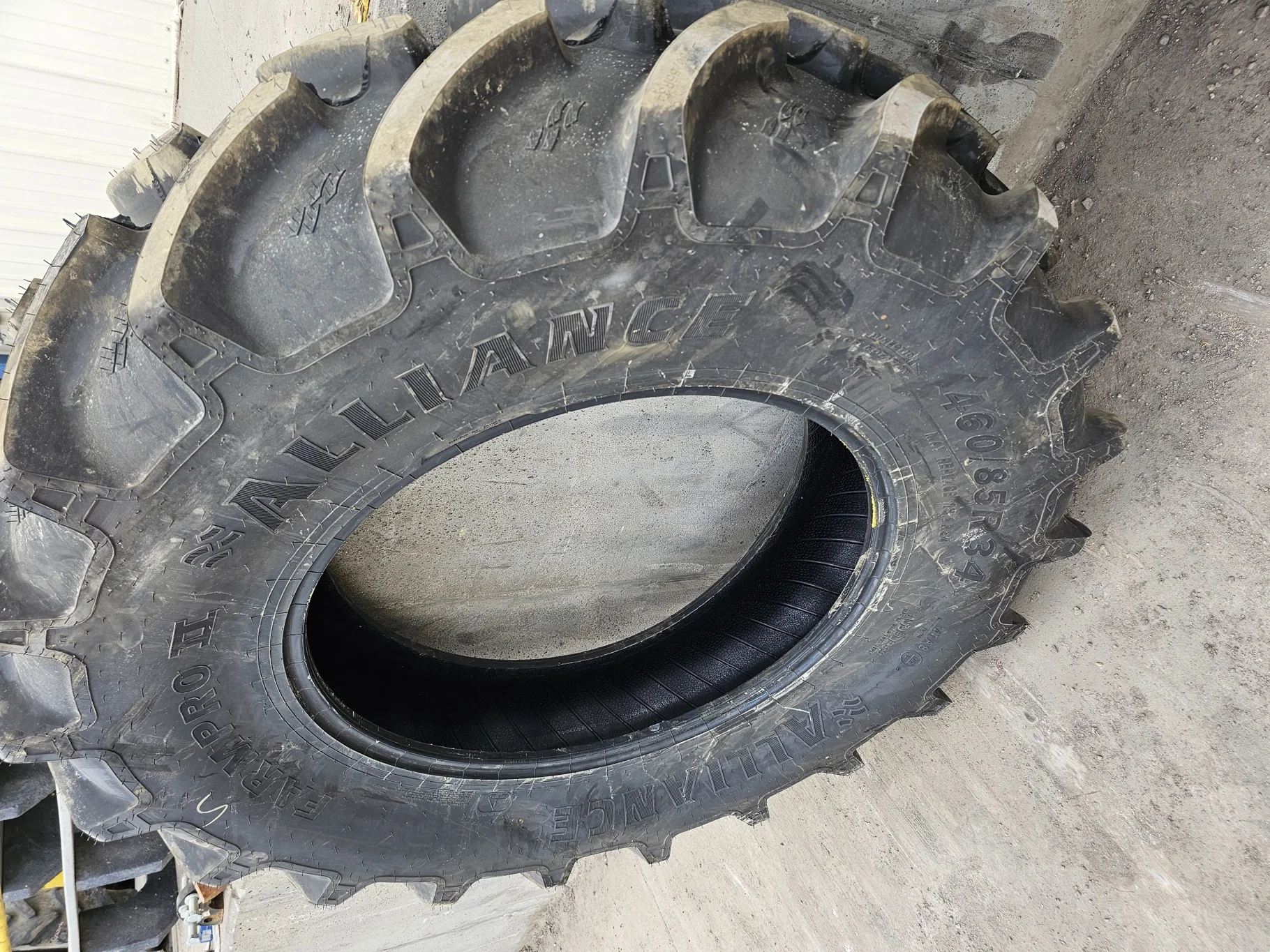 Take-Off 460/85R34 (18.4R34) Alliance Farm Pro 2 147A8/147B TL