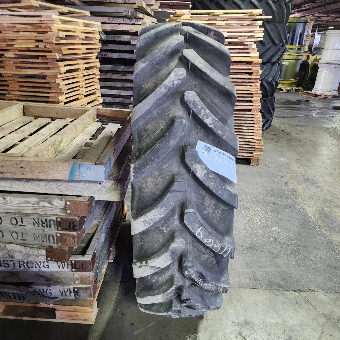Used 420/85R34 147D Firestone Maxi Traction TL R-1W 90-95% image 2