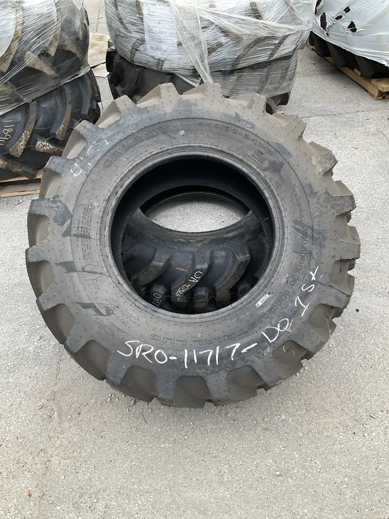Take-Off 440/80-24 138A8 Galaxy Super Industrial Lug TL R-4 95-100%