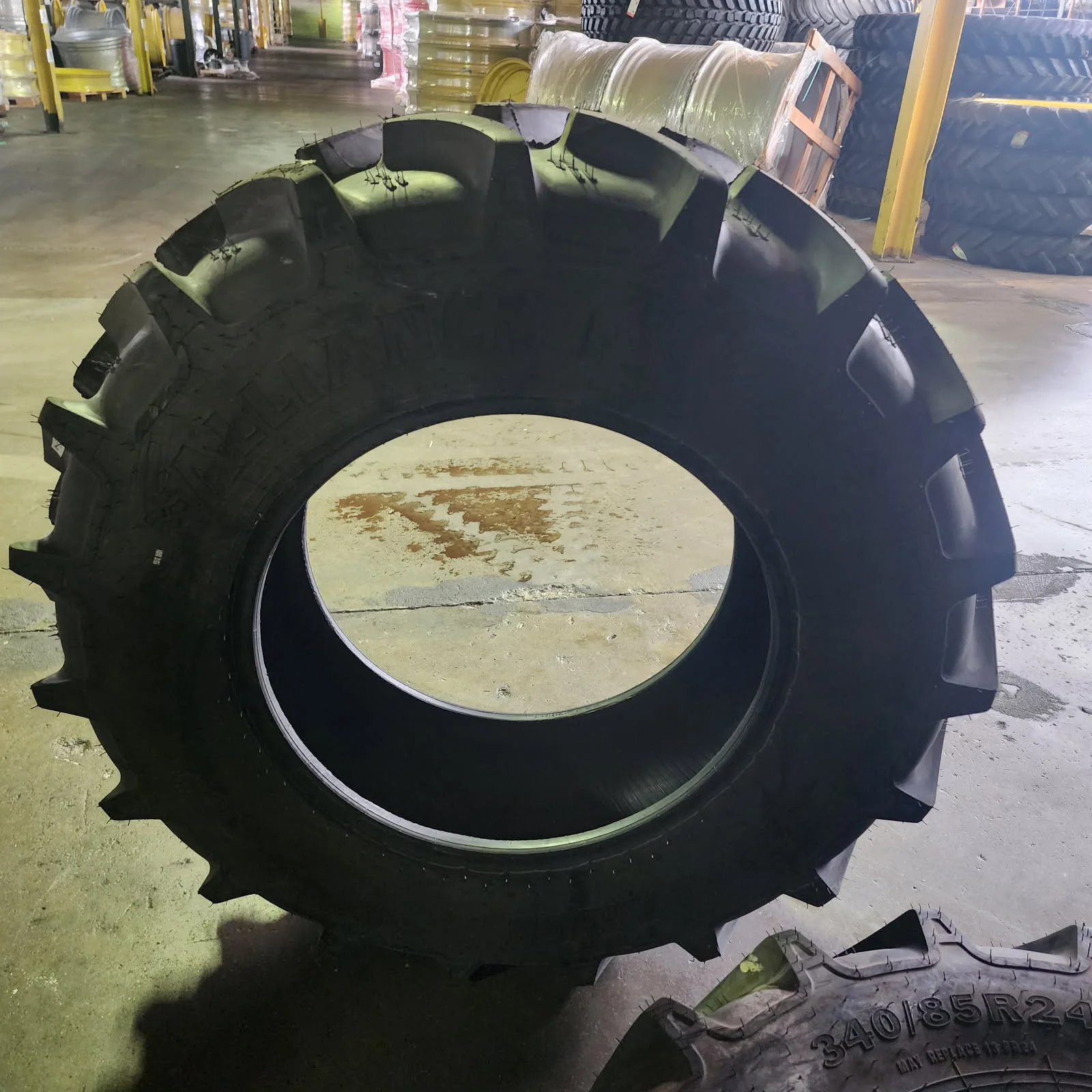 Take-Off 340/85R24 125A8 Alliance Farmpro2 TL R-1W 95-100% image 2
