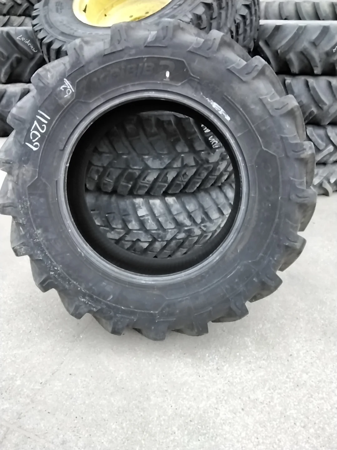 Used 380/85R30 140A8 Michelin Agribib2 TL R-1W 90-95%