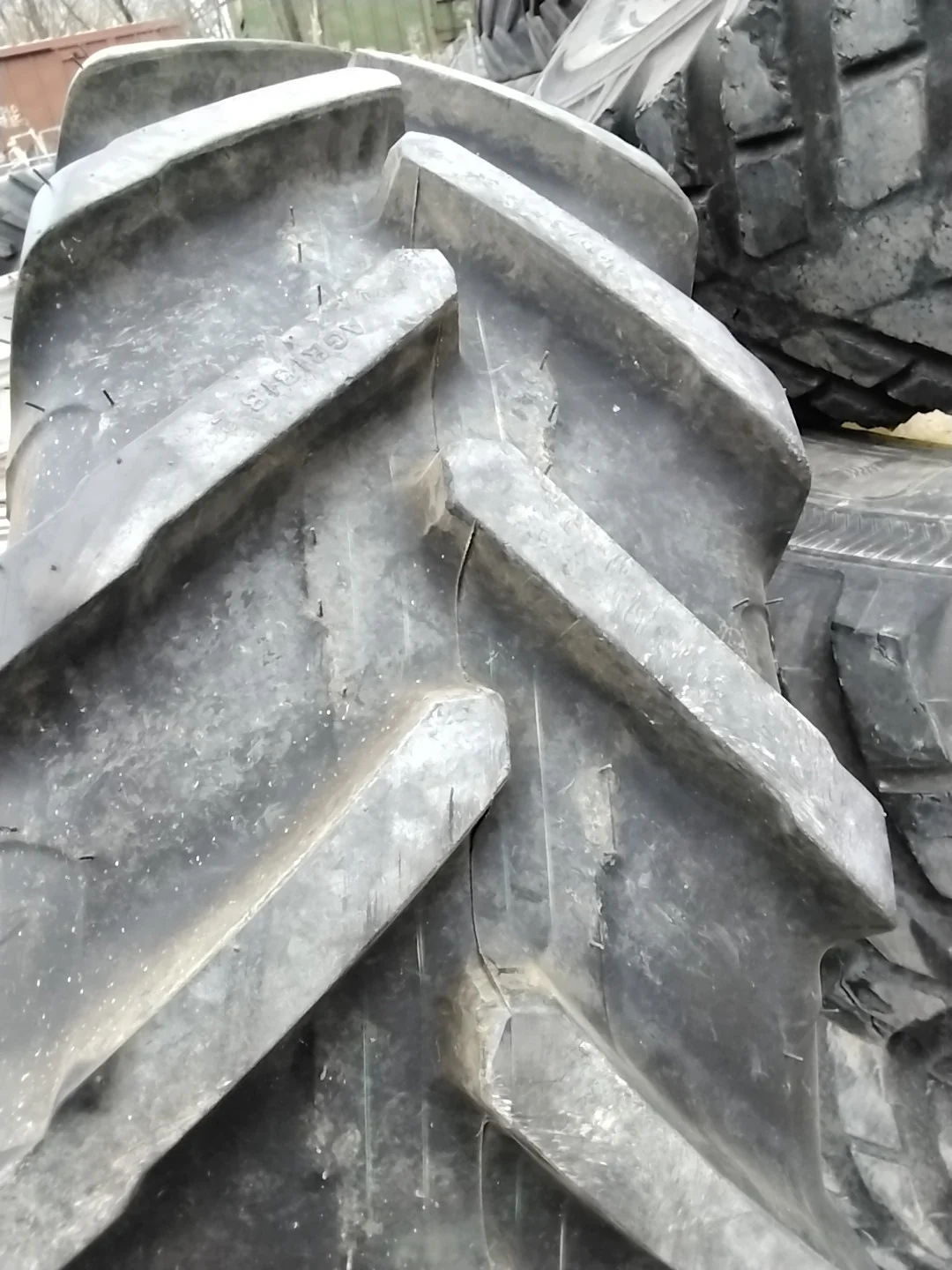 Used 380/85R30 140A8 Michelin Agribib2 TL R-1W 90-95% image 3