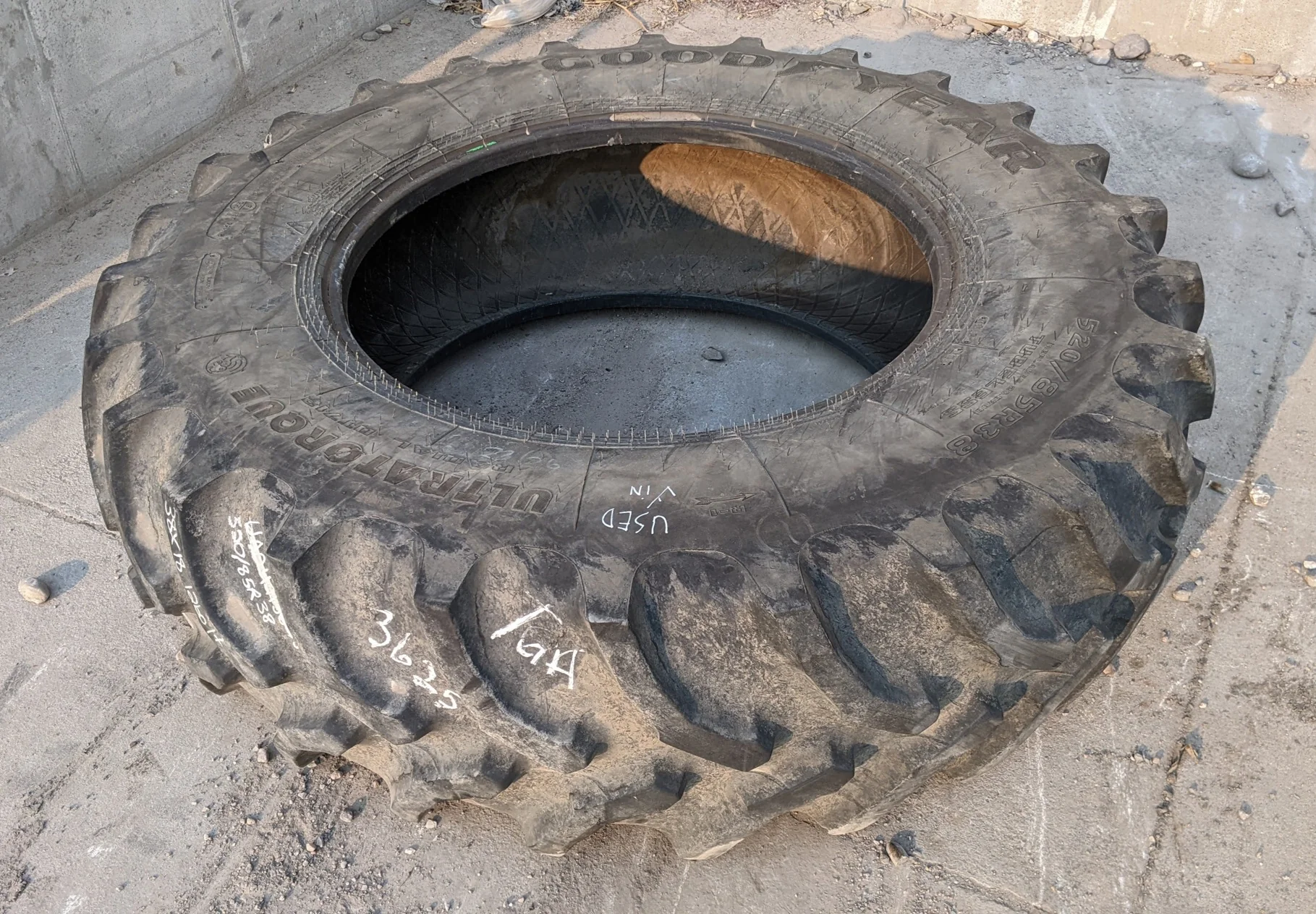 Used 520/85R38 155A8/B Goodyear Ultra Torque Radial DT712 R-1 TL 95%