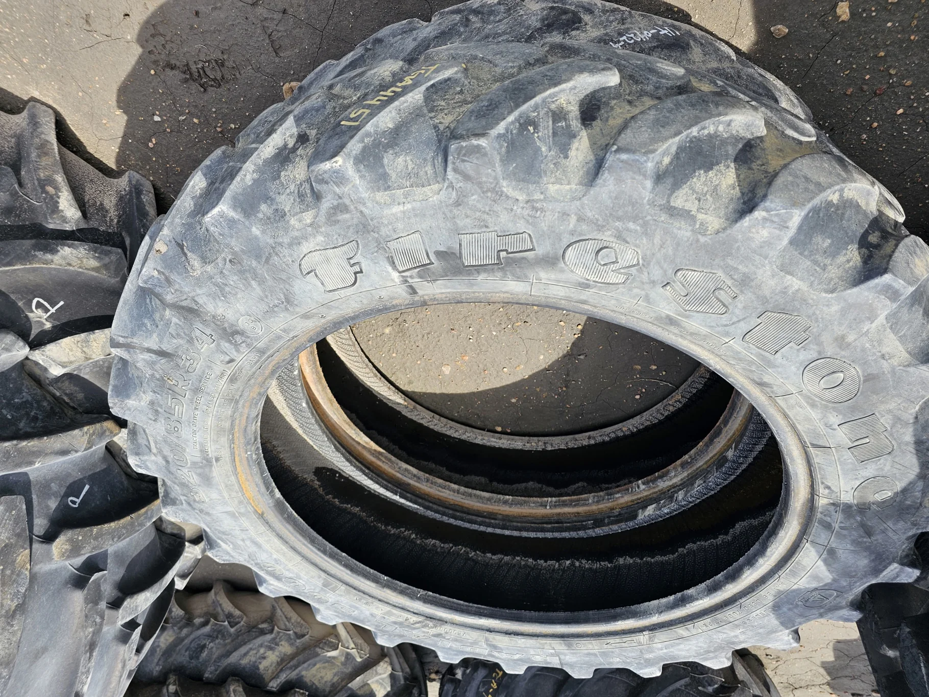 Used 320/85R34 133B Firestone Radial 9000 TL R-1W 30% image 2