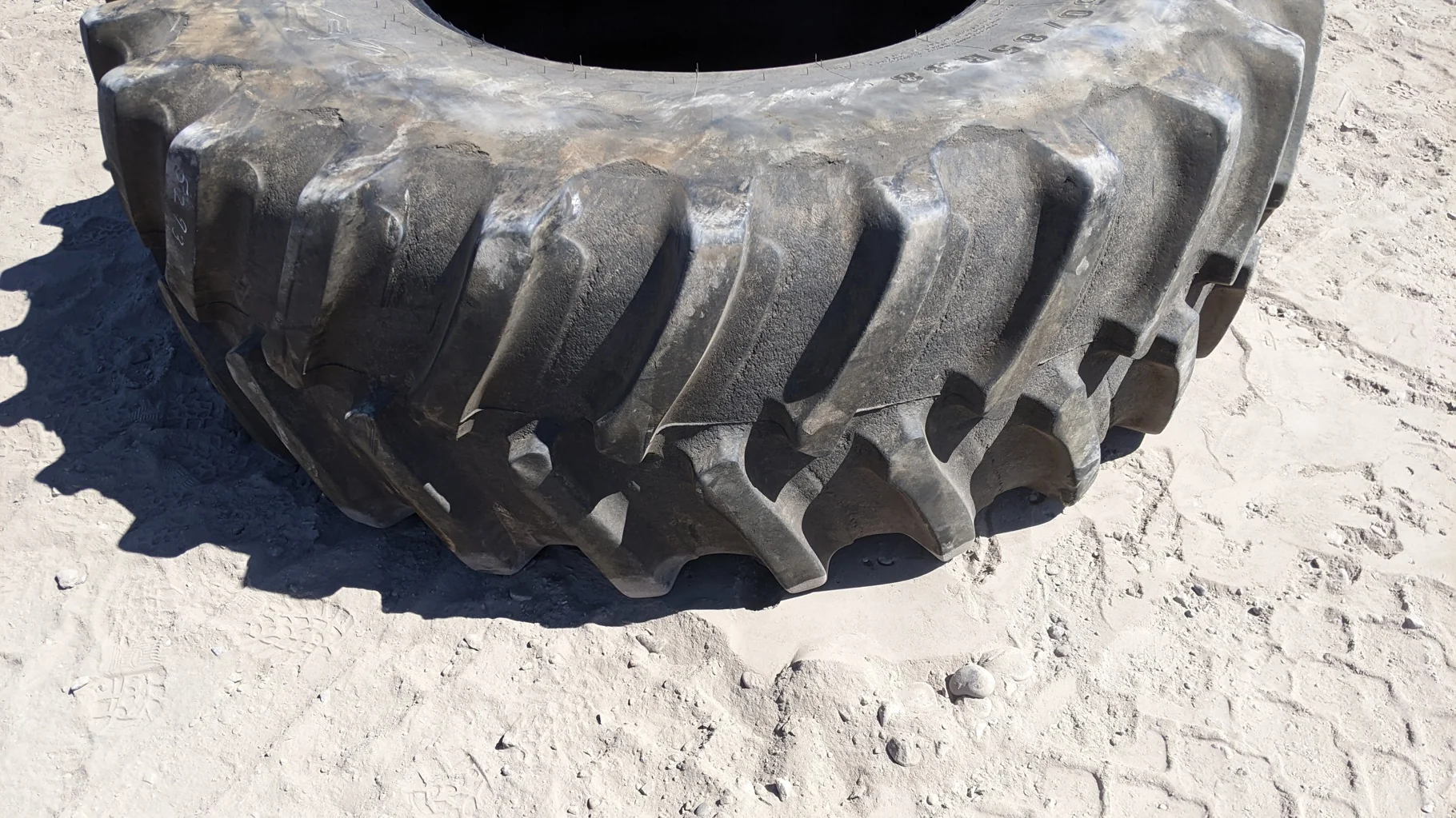 Used 650/85R38 Firestone Radial Deep Tread 23 R-1W 166D TL, 85% (Stubble, Road Wear) image 2