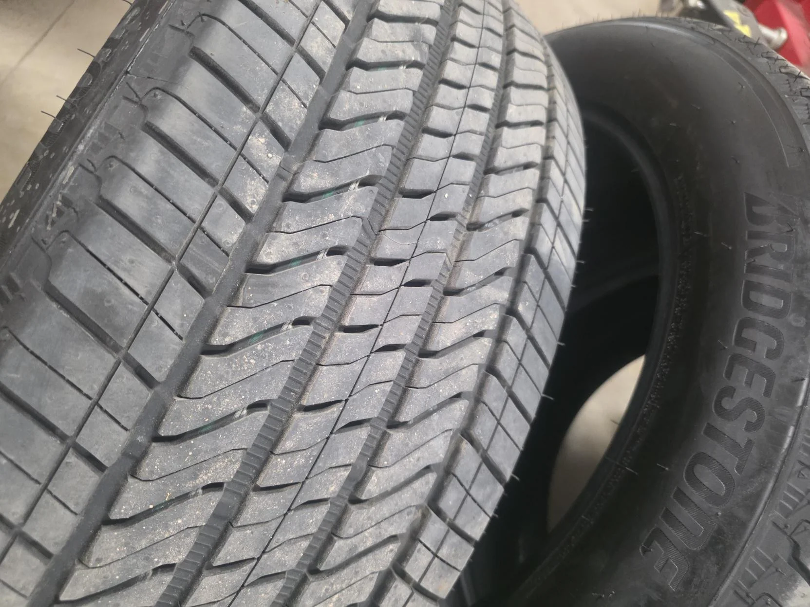 Take-Off 275/50R22/SL Bridgestone Alenza A/S02 111H 95-100% image 3