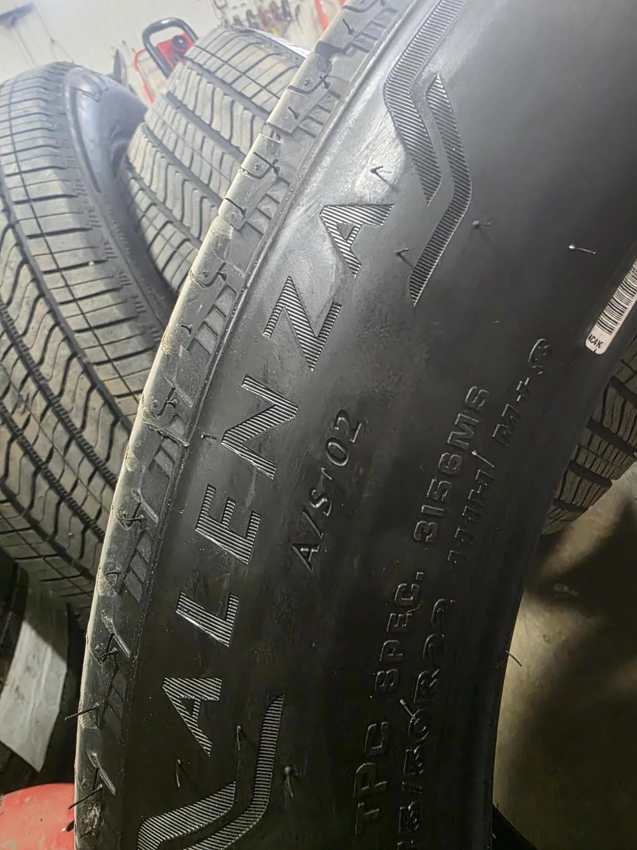 Take-Off 275/50R22/SL Bridgestone Alenza A/S02 111H 95-100% image 4