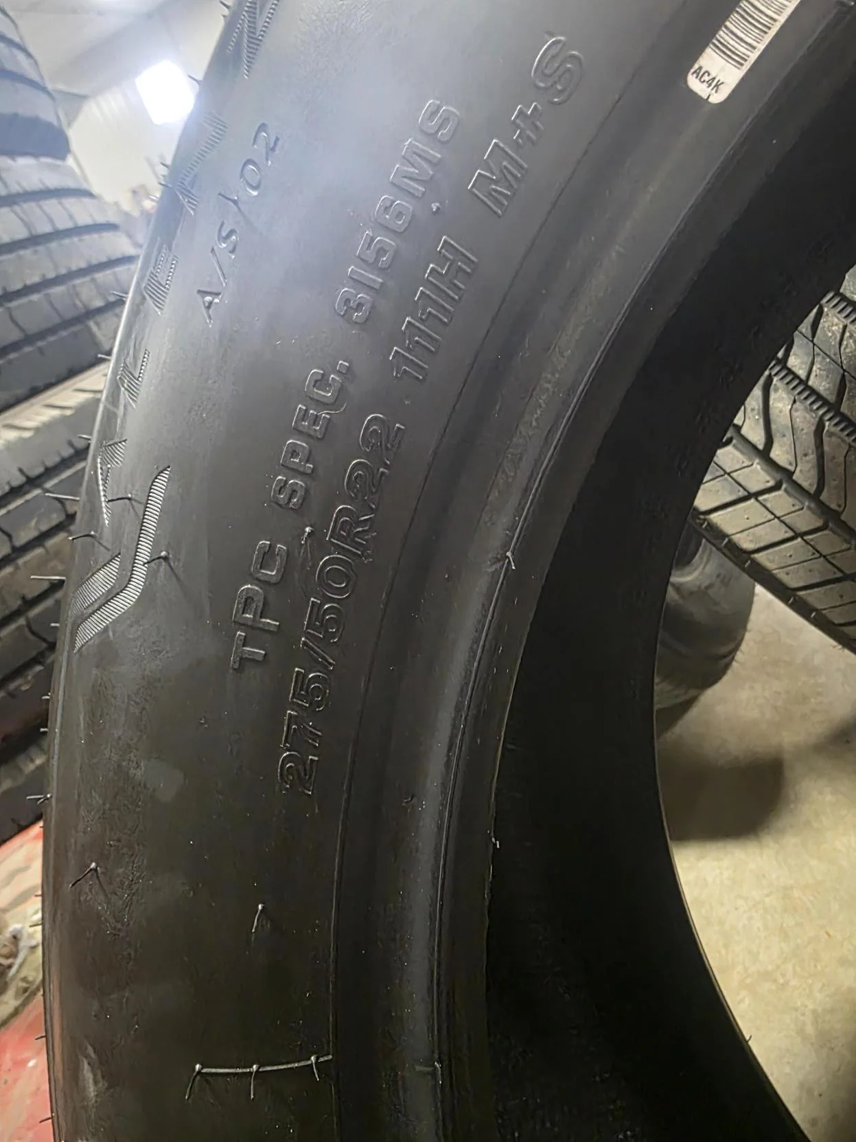 Take-Off 275/50R22/SL Bridgestone Alenza A/S02 111H 95-100% image 5