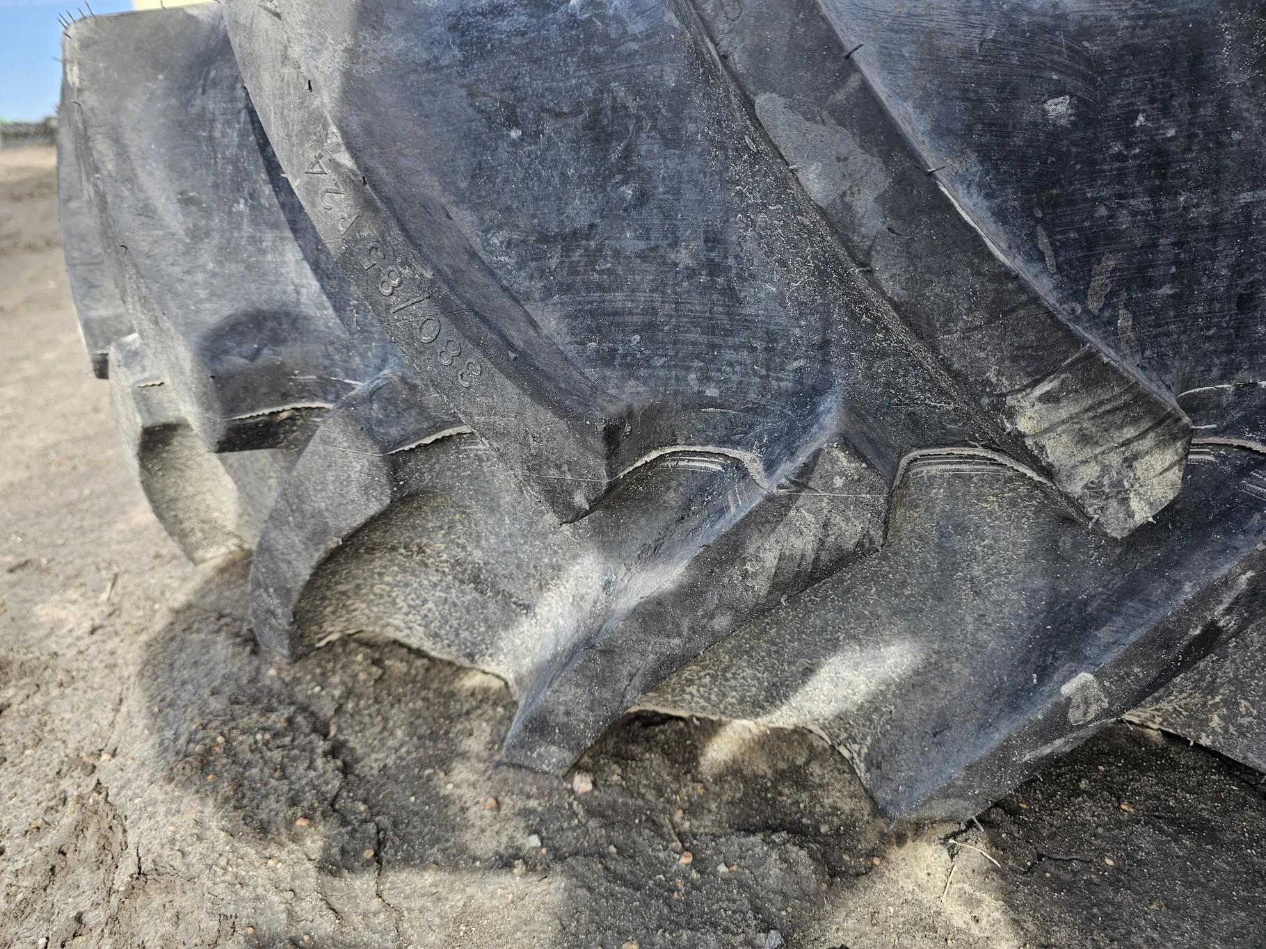 Take-Off 380/85R24 (14.9R24) Mitas AC85 (131A8/131B) TL    (Lug Stubble) image 3