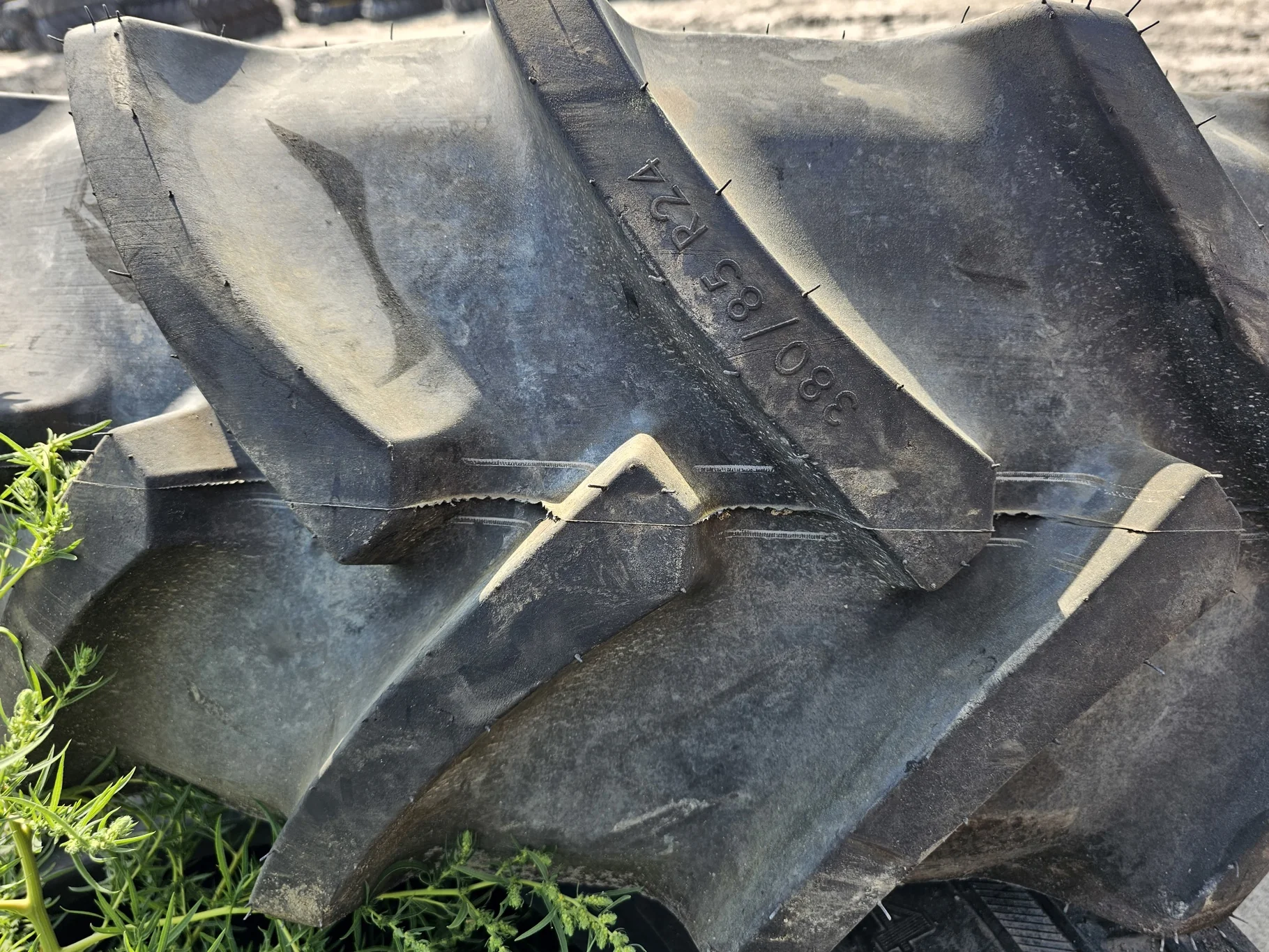 Take-Off 380/85R24 (14.9R24) Mitas AC85 (131A8/131B) TL    (Lug Stubble) image 6