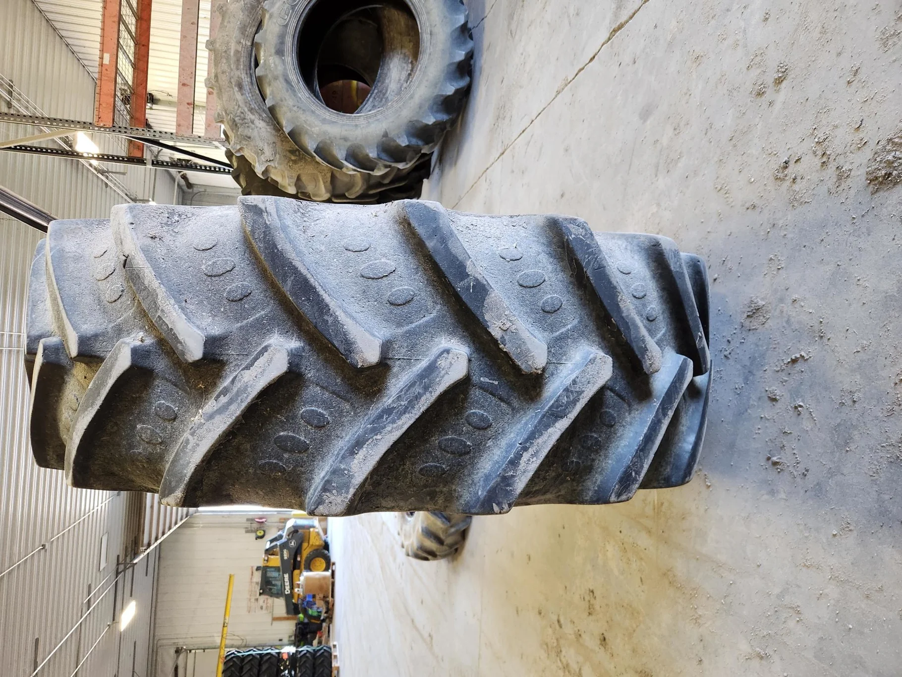 Used 460/85R34 (18.4R34) 147A8/B BKT Agrimax RT855 R-1W TL 60% image 2