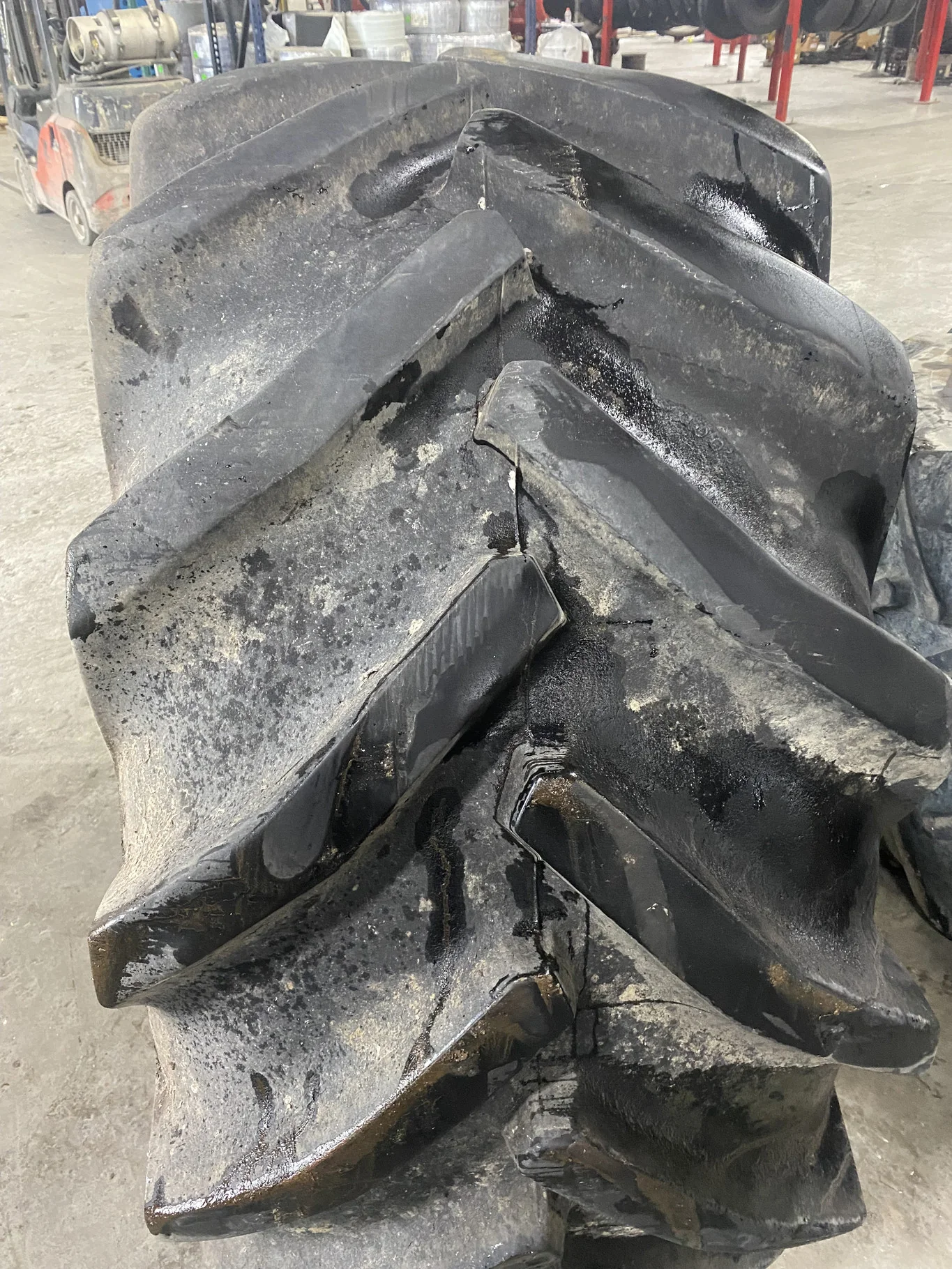 Used LSW 710/60R30 177D Goodyear Super Traction Radial 85%