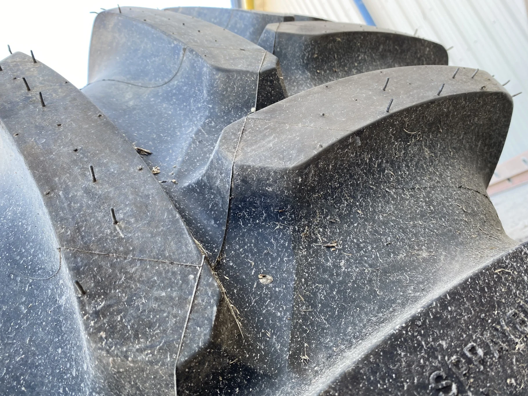 Take-Off VF480/80R50 Michelin SprayBib R-1W 179D TL - Excellent Condition   (Lug Cuts) image 8