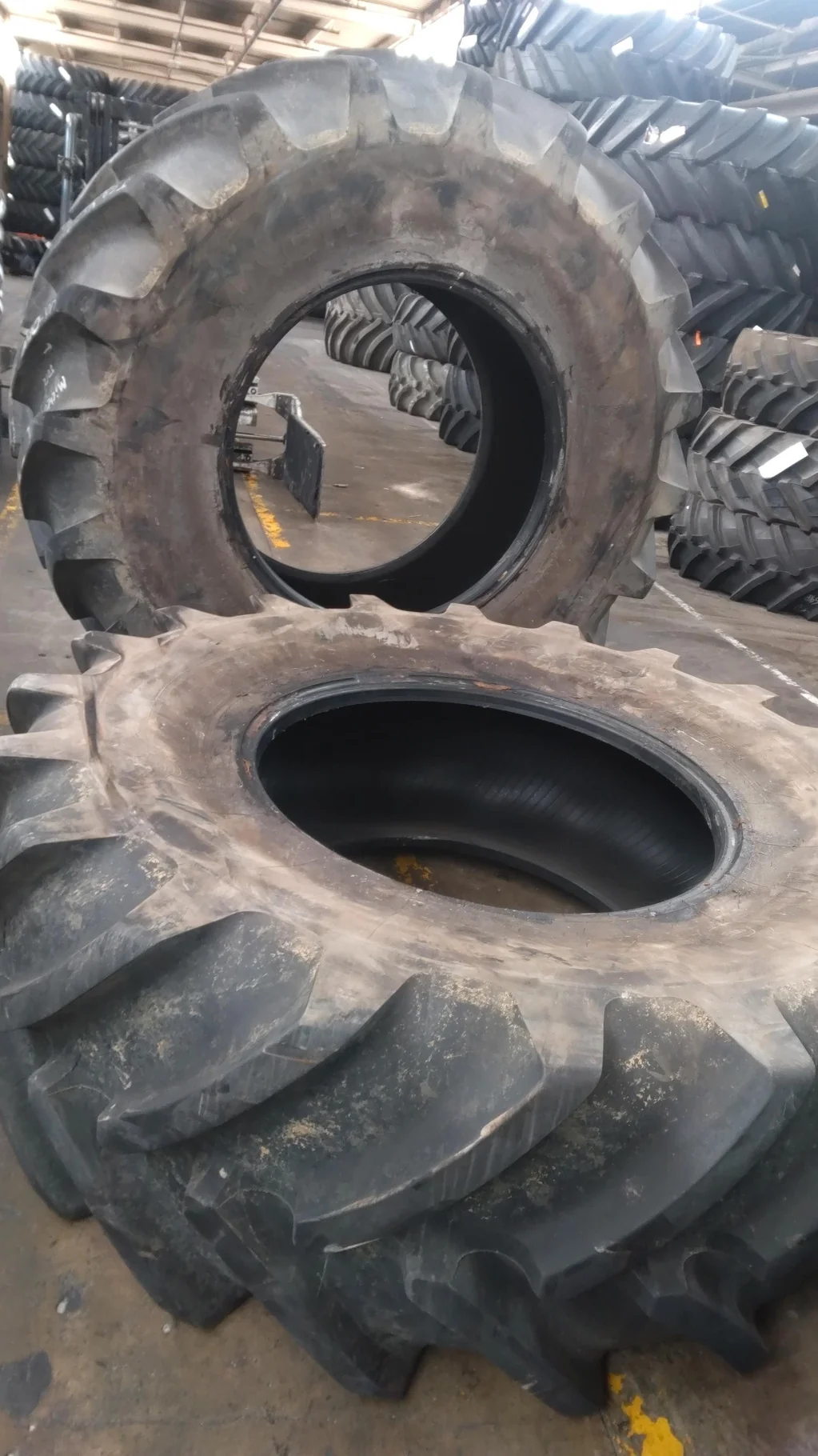 Take-Off 650/85R38 173A8/173B Michelin MachXBib R-1W TL 95-100%