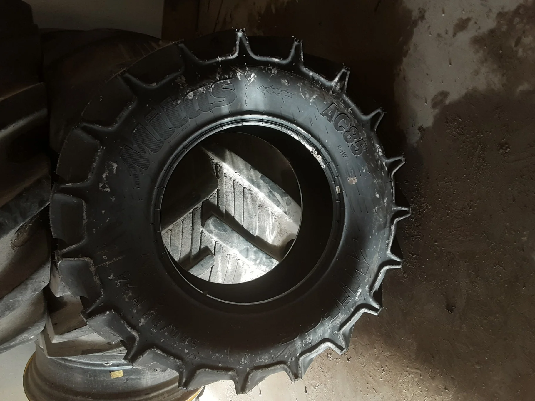 TAKE-OFF 380/85R24 (14.9R24) Mitas AC85 131A8/131B TL image 2