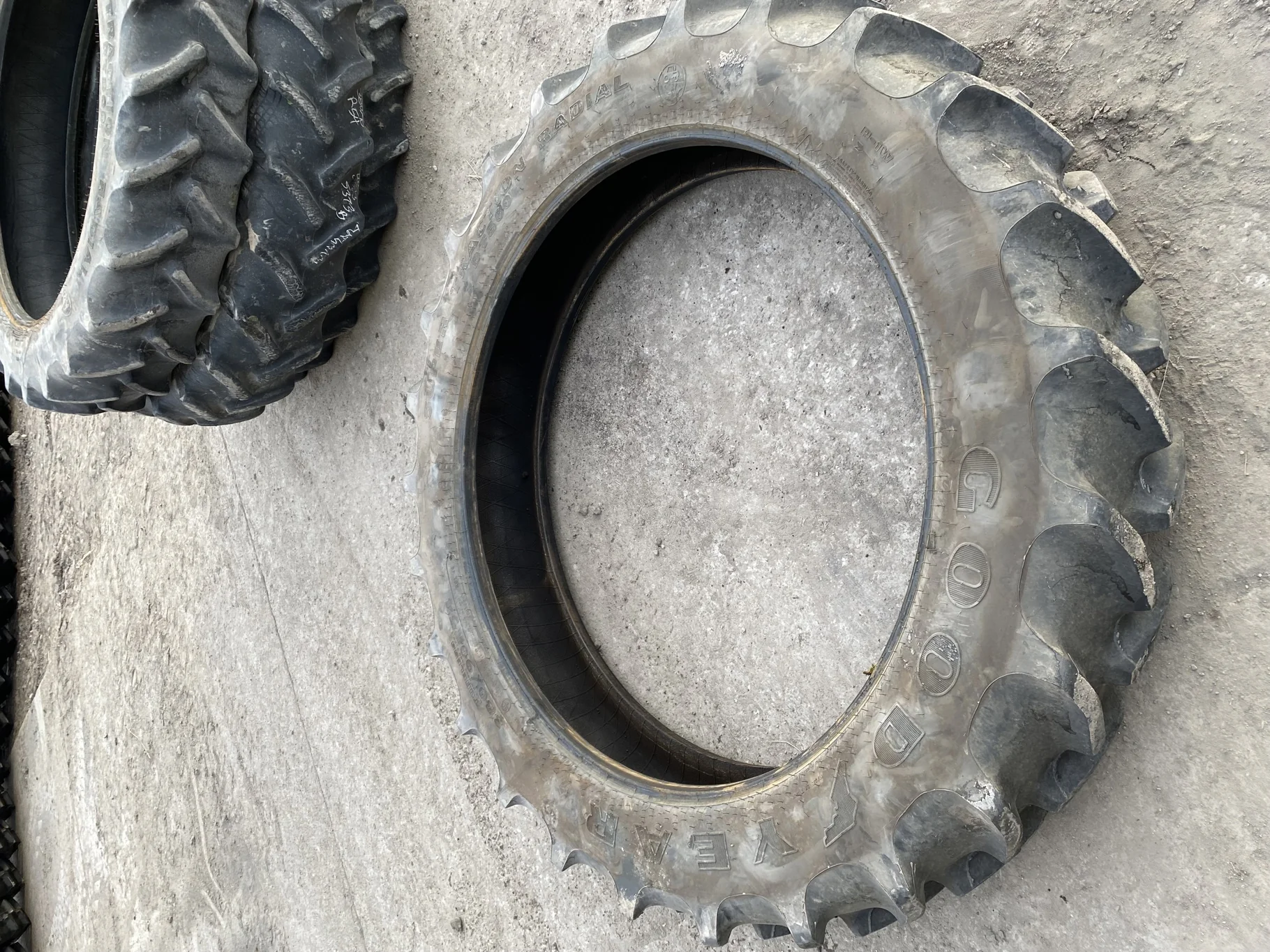 Used 380/90R54 Goodyear Super Traction Radial DT800 152B 90% - Good Condition