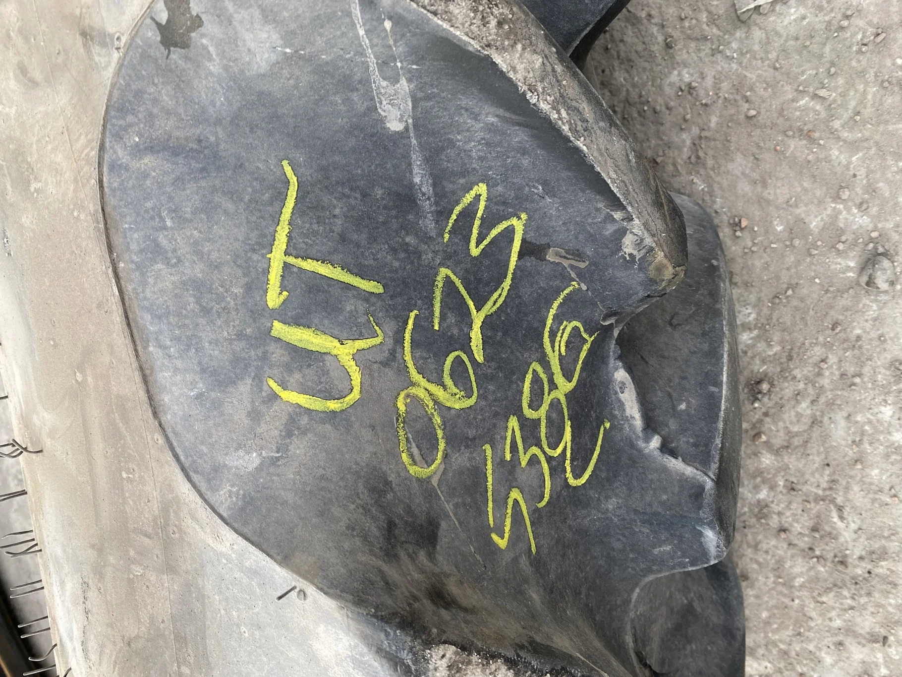 Used 380/90R54 Goodyear Super Traction Radial DT800 152B 90% - Good Condition image 3