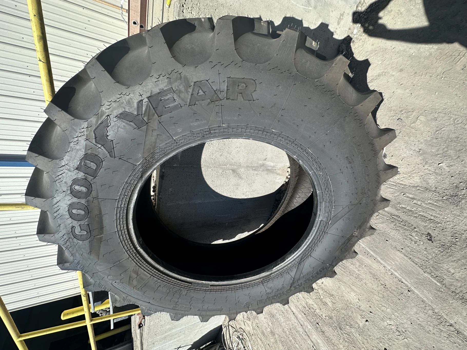 Take-Off 520/85R38 Goodyear UltraTorque R-1 155B TL - Excellent Condition