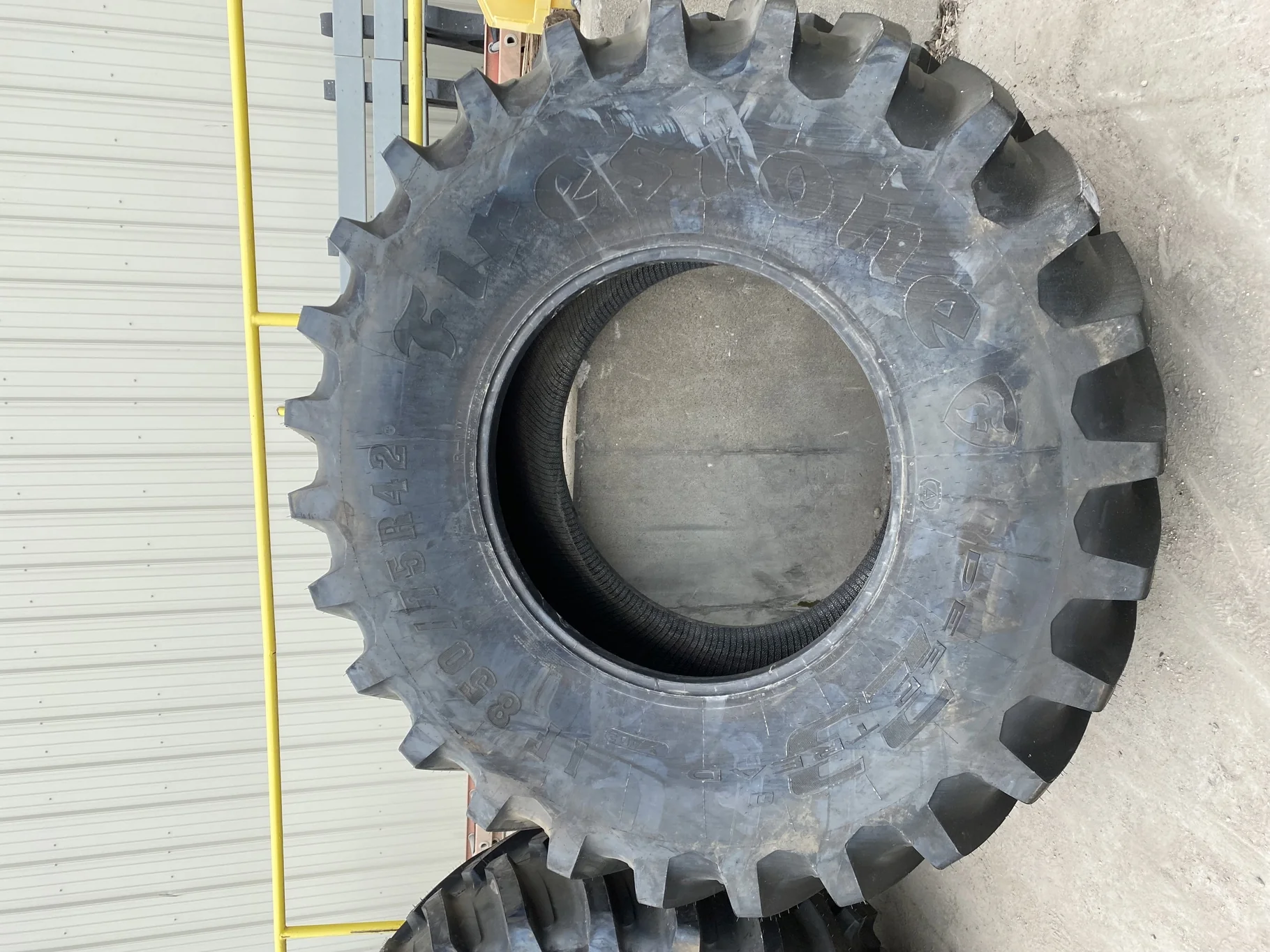 Take-Off IF850/75R42 CFO Firestone Radial Deep Tread 23 R-1W 186B TL - Excellent Condition (Lug Cuts