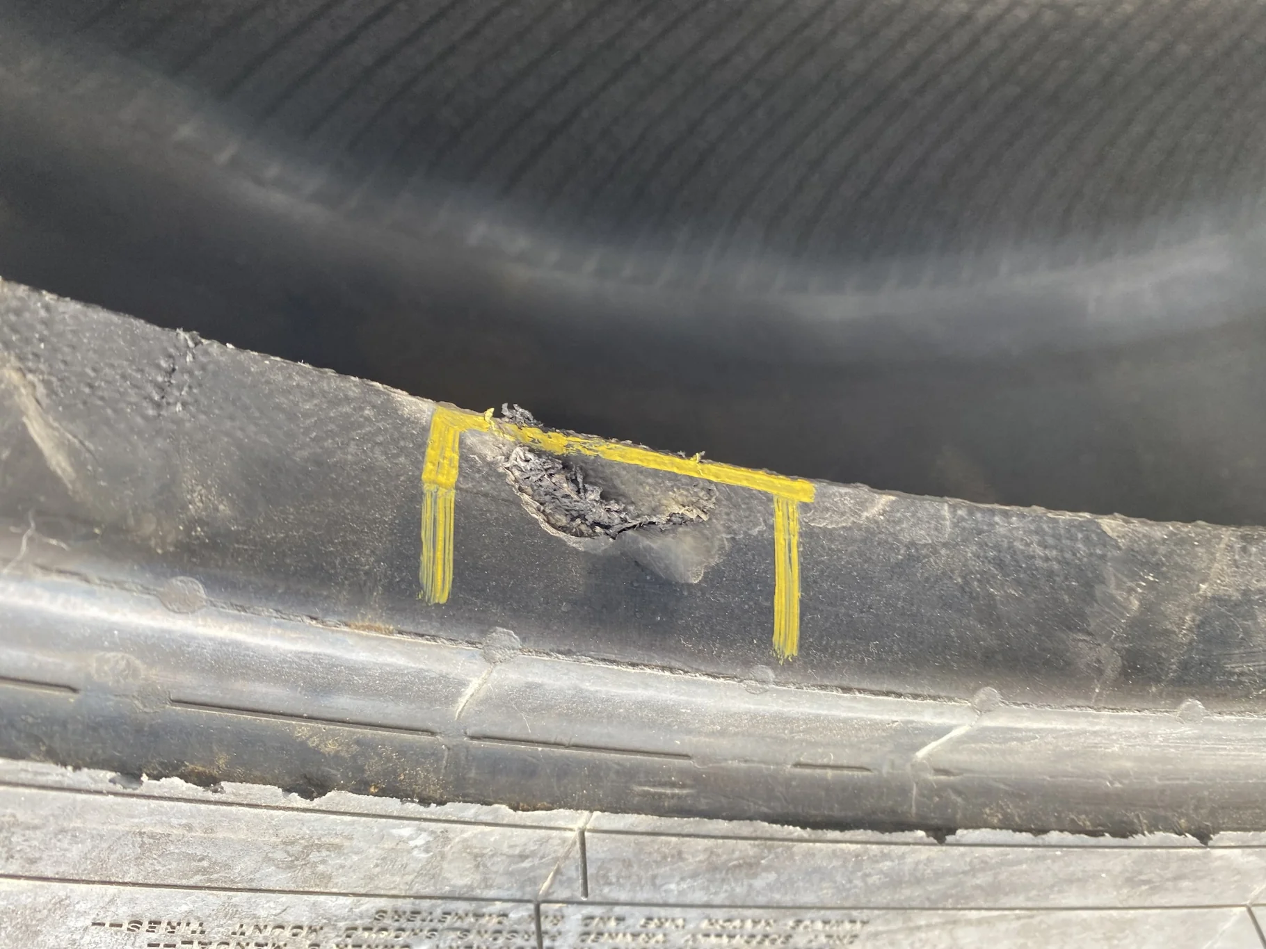 Take-Off IF850/75R42 CFO Firestone Radial Deep Tread 23 R-1W 186B TL - Excellent Condition (Lug Cuts image 4