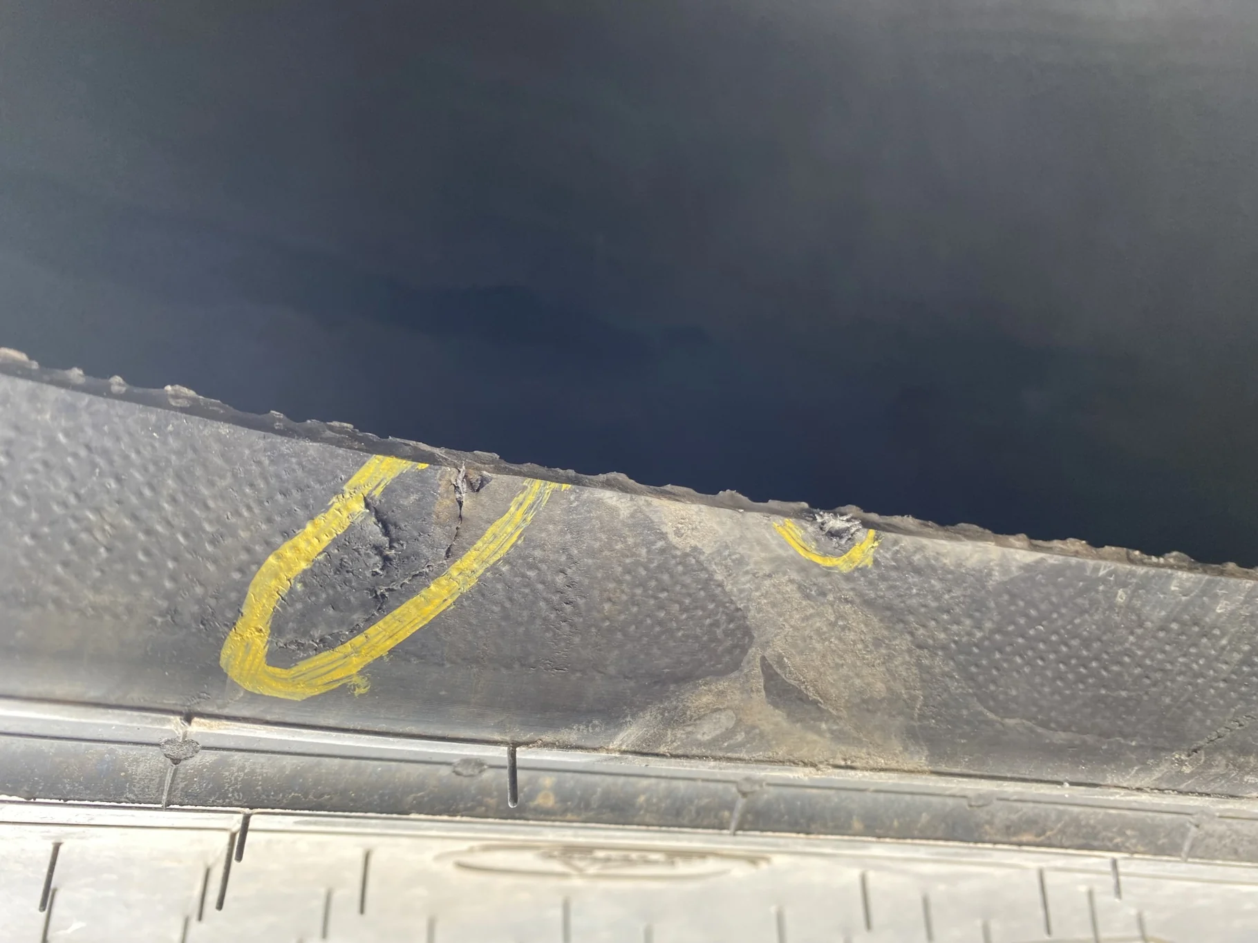 Take-Off IF850/75R42 CFO Firestone Radial Deep Tread 23 R-1W 186B TL - Excellent Condition (Lug Cuts image 8
