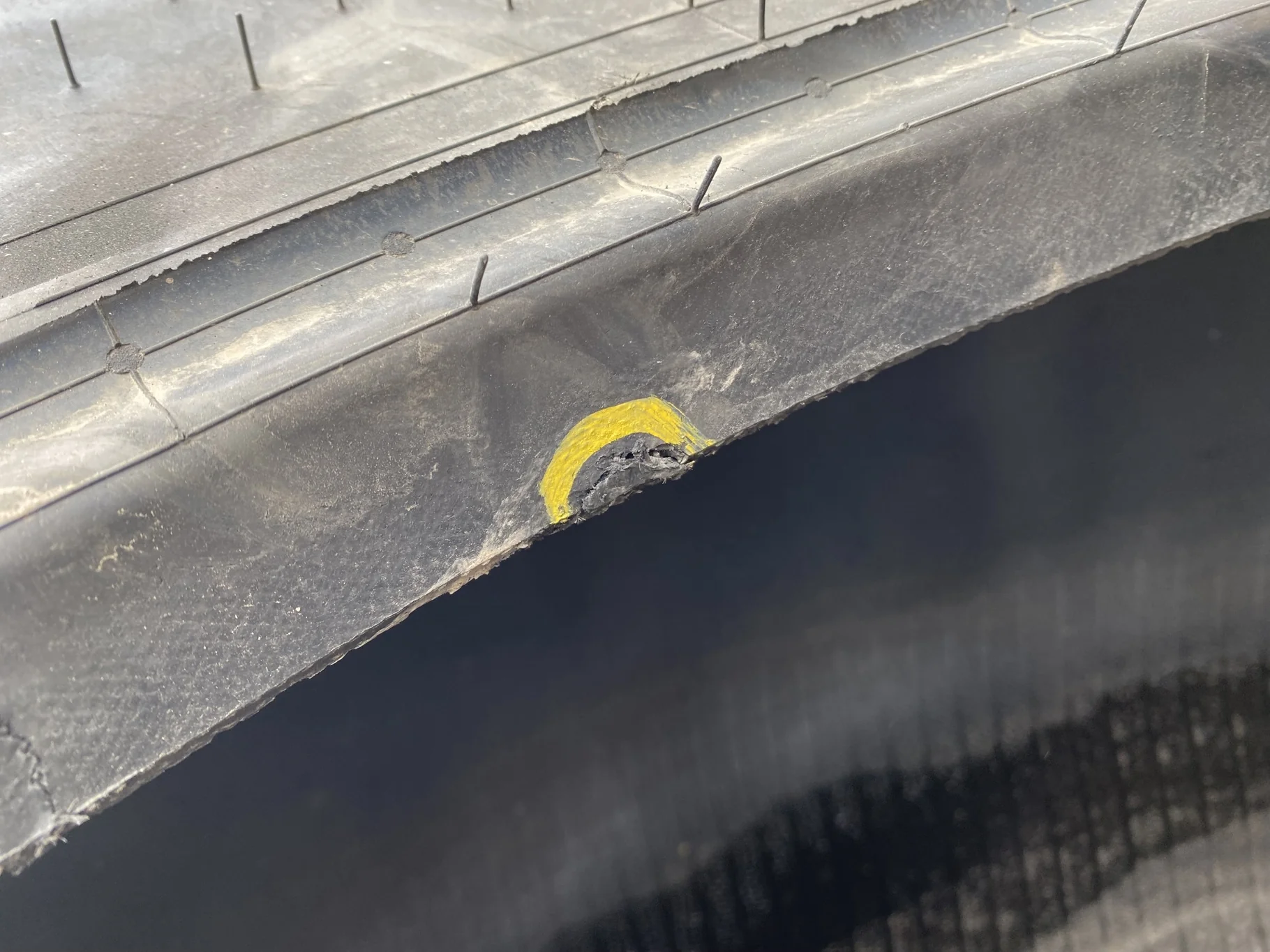 Take-Off IF850/75R42 CFO Firestone Radial Deep Tread 23 R-1W 186B TL - Excellent Condition (Lug Cuts image 9