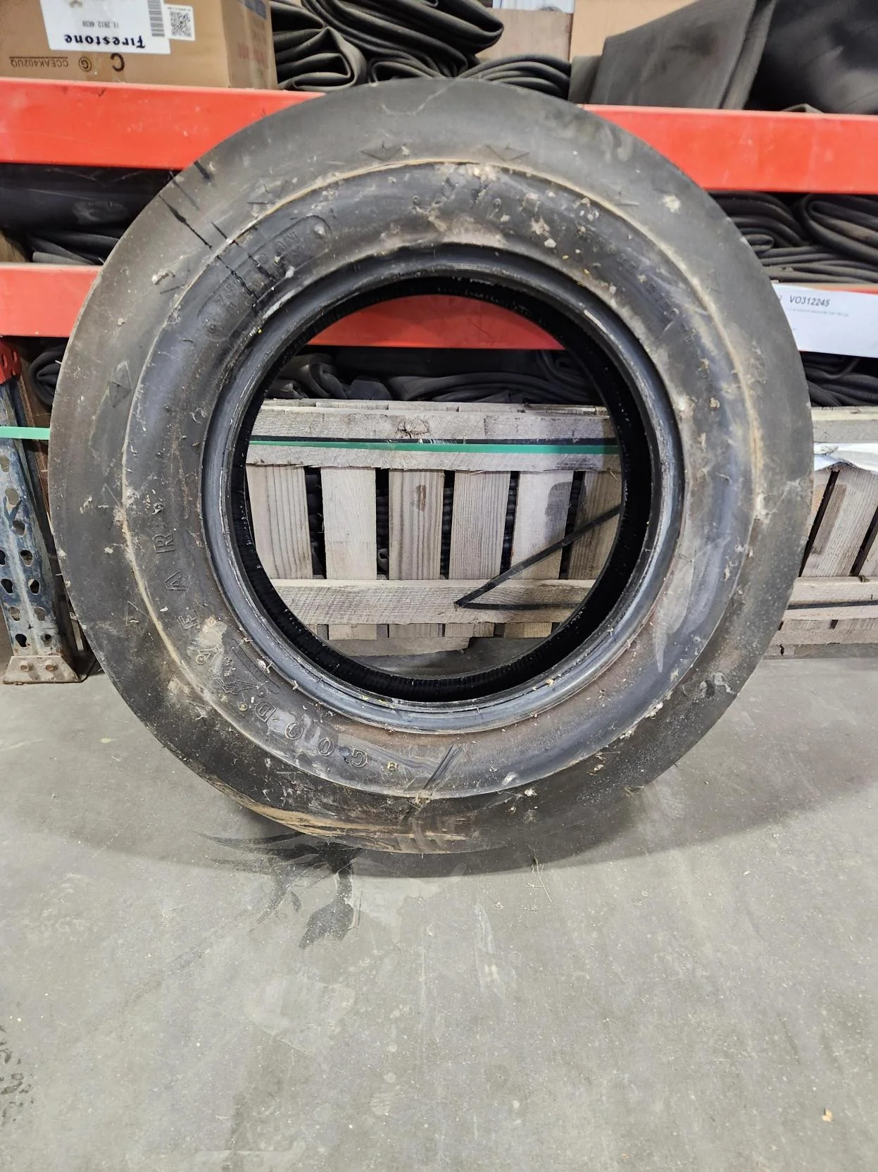Take-Off 7.50-20/8 Goodyear Super 3 Rib F-2 TL 95-100%